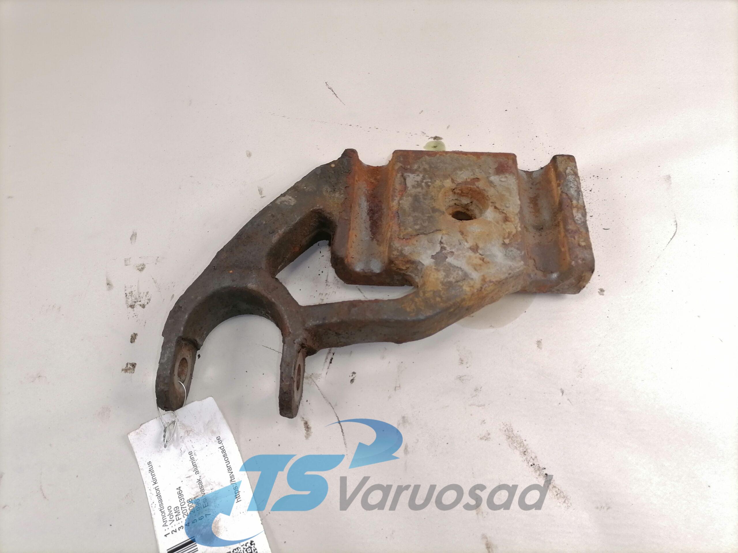 Amortisaatori kinnitus