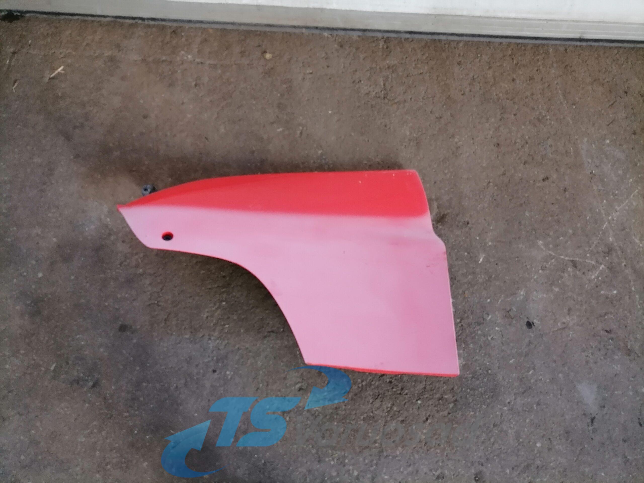 Scania kabiini tuulesuunaja, ülemine vasak