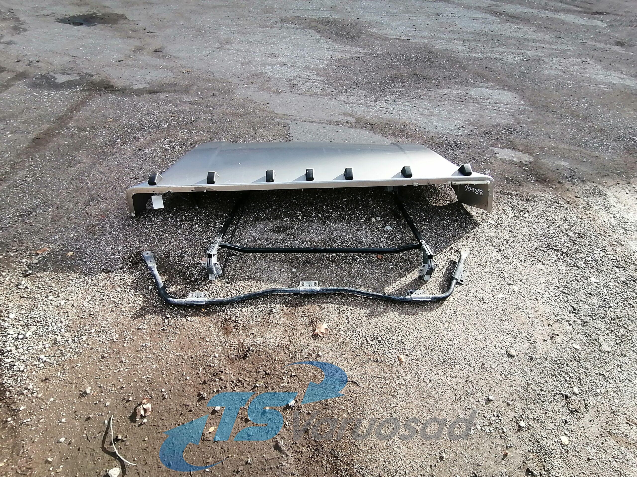 Volvo kabiini tuulesuunaja, katus