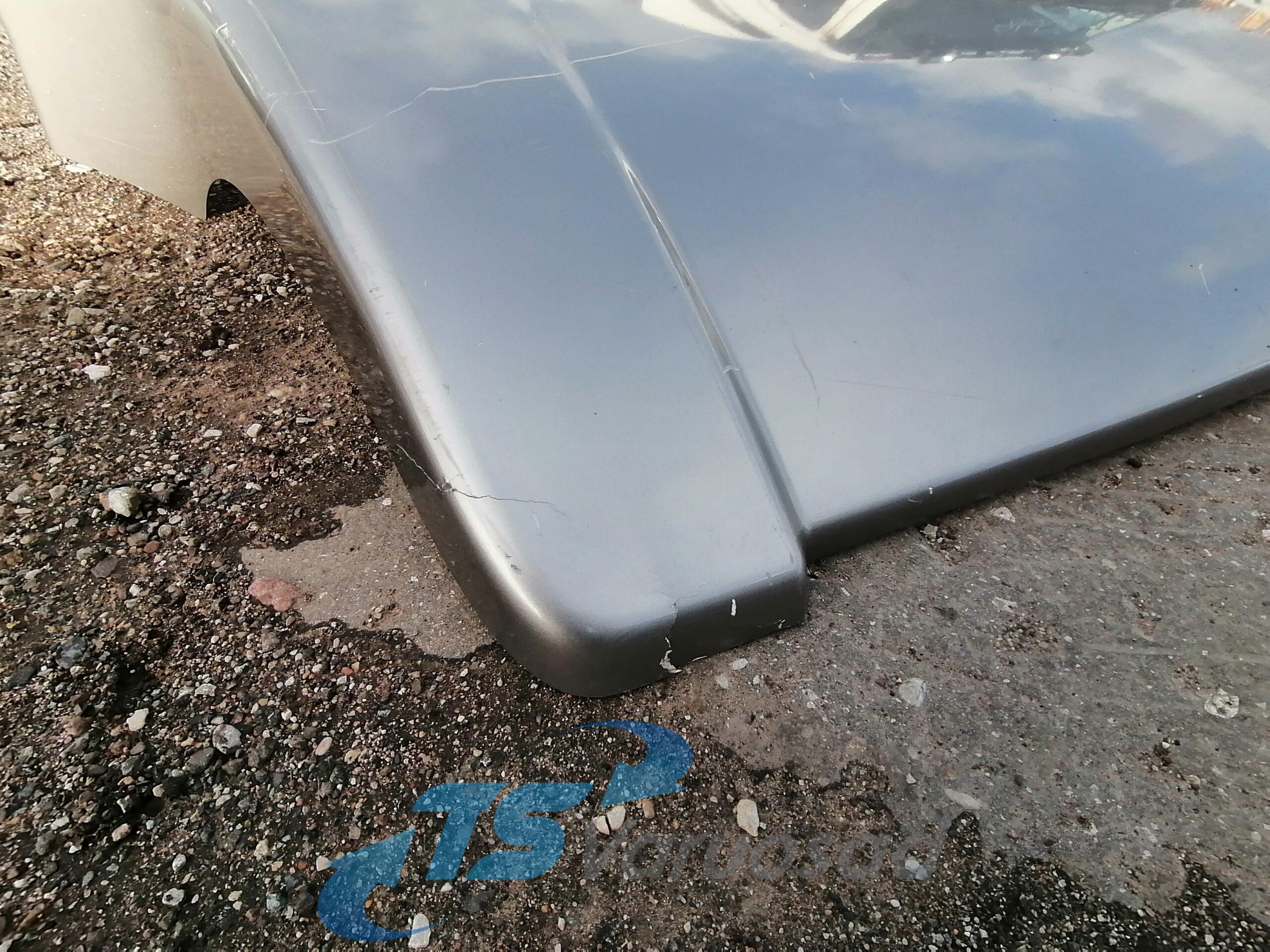 Volvo kabiini tuulesuunaja, katus