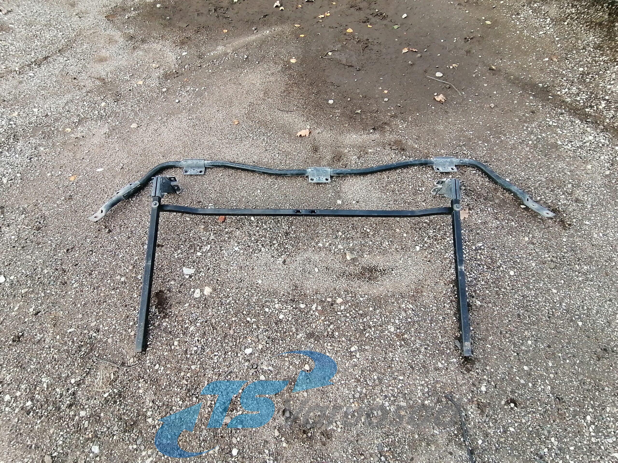 Volvo kabiini tuulesuunaja, katus