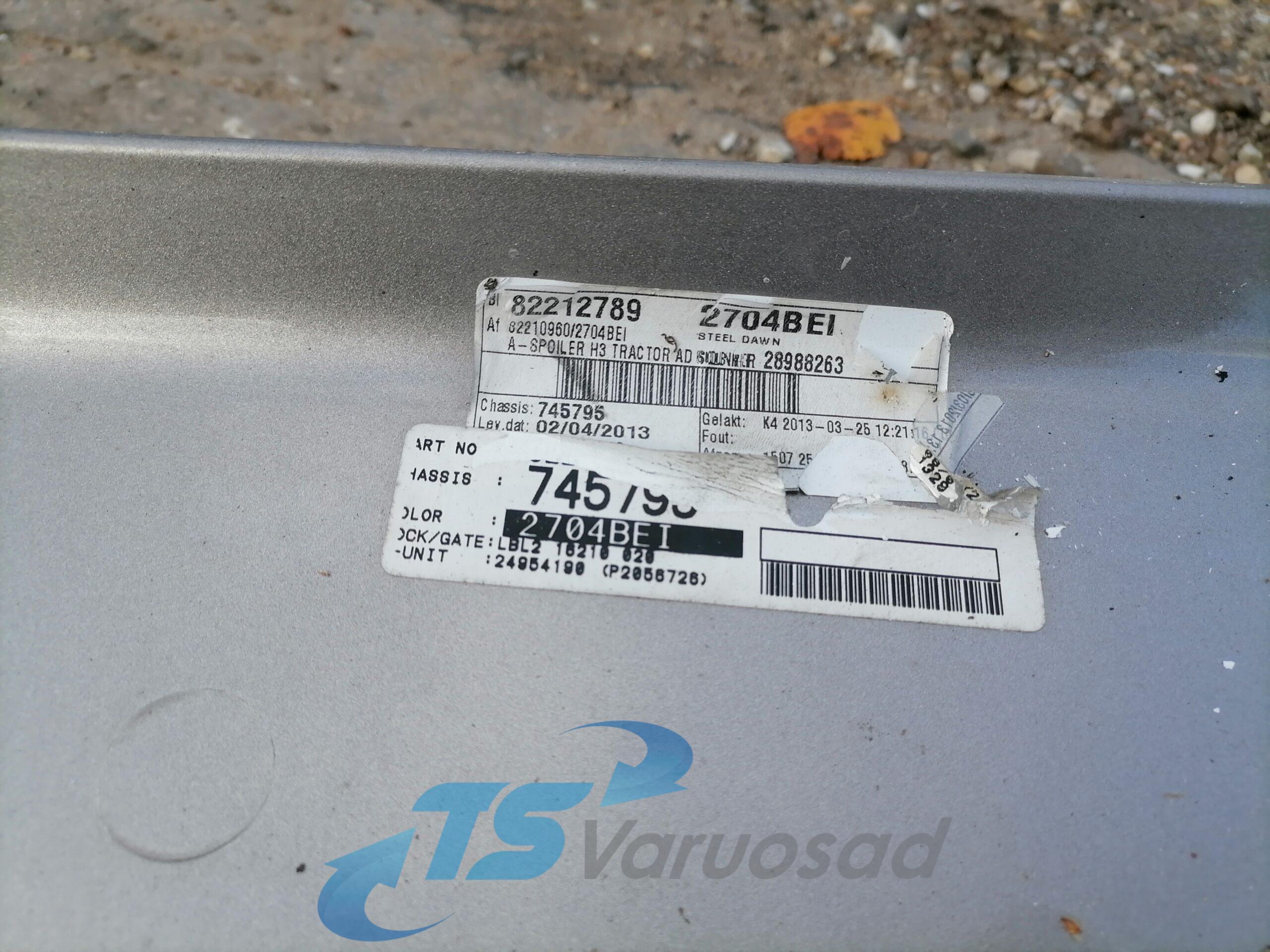 Volvo kabiini tuulesuunaja, katus