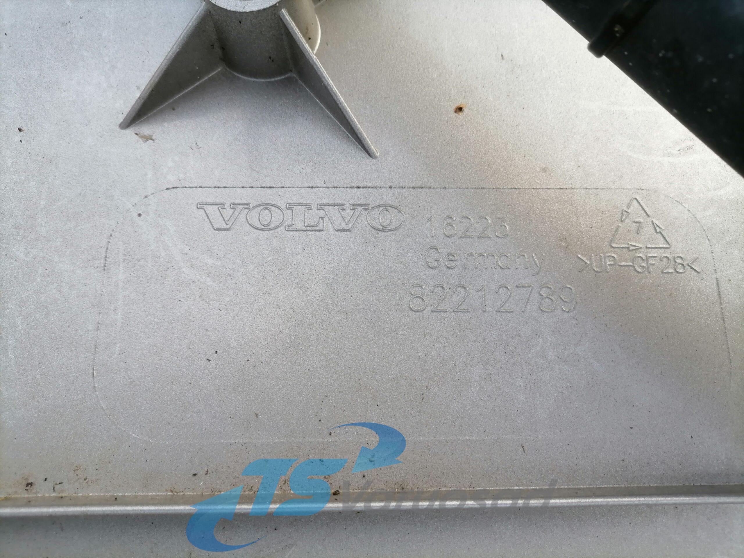 Volvo kabiini tuulesuunaja, katus