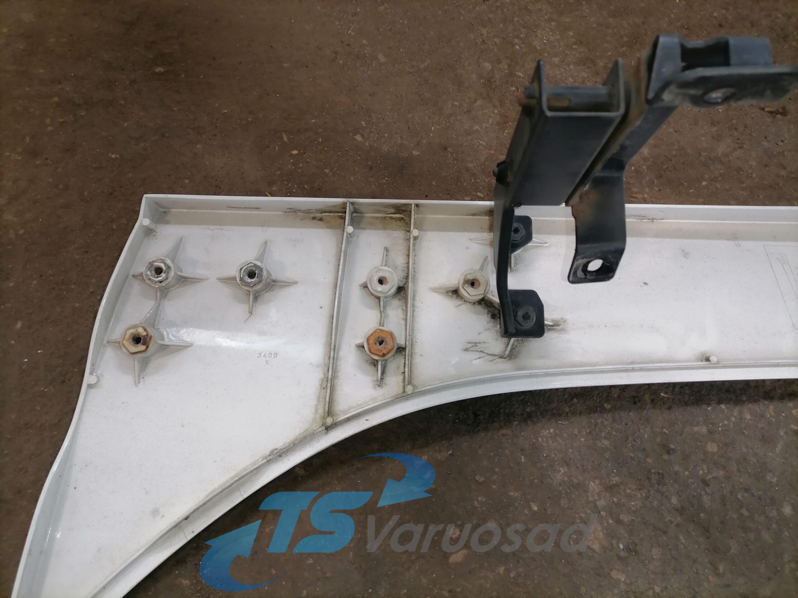 Scania kabiini tuulesuunaja, parem külg