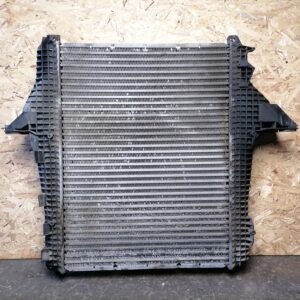 Intercooler radiaator