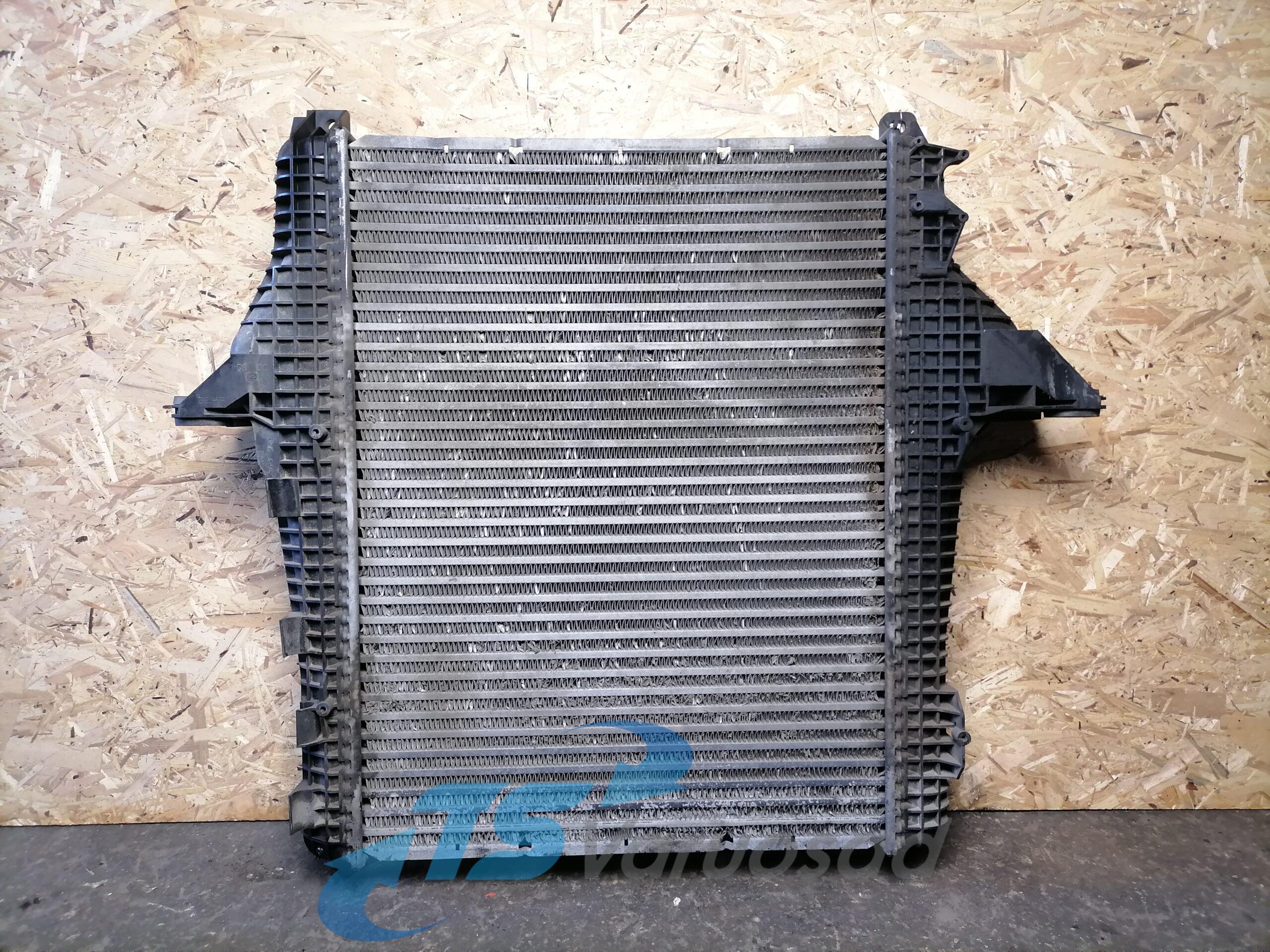 Intercooler radiaator