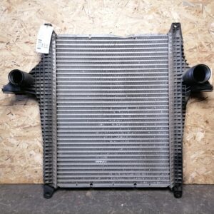 Intercooler radiaator