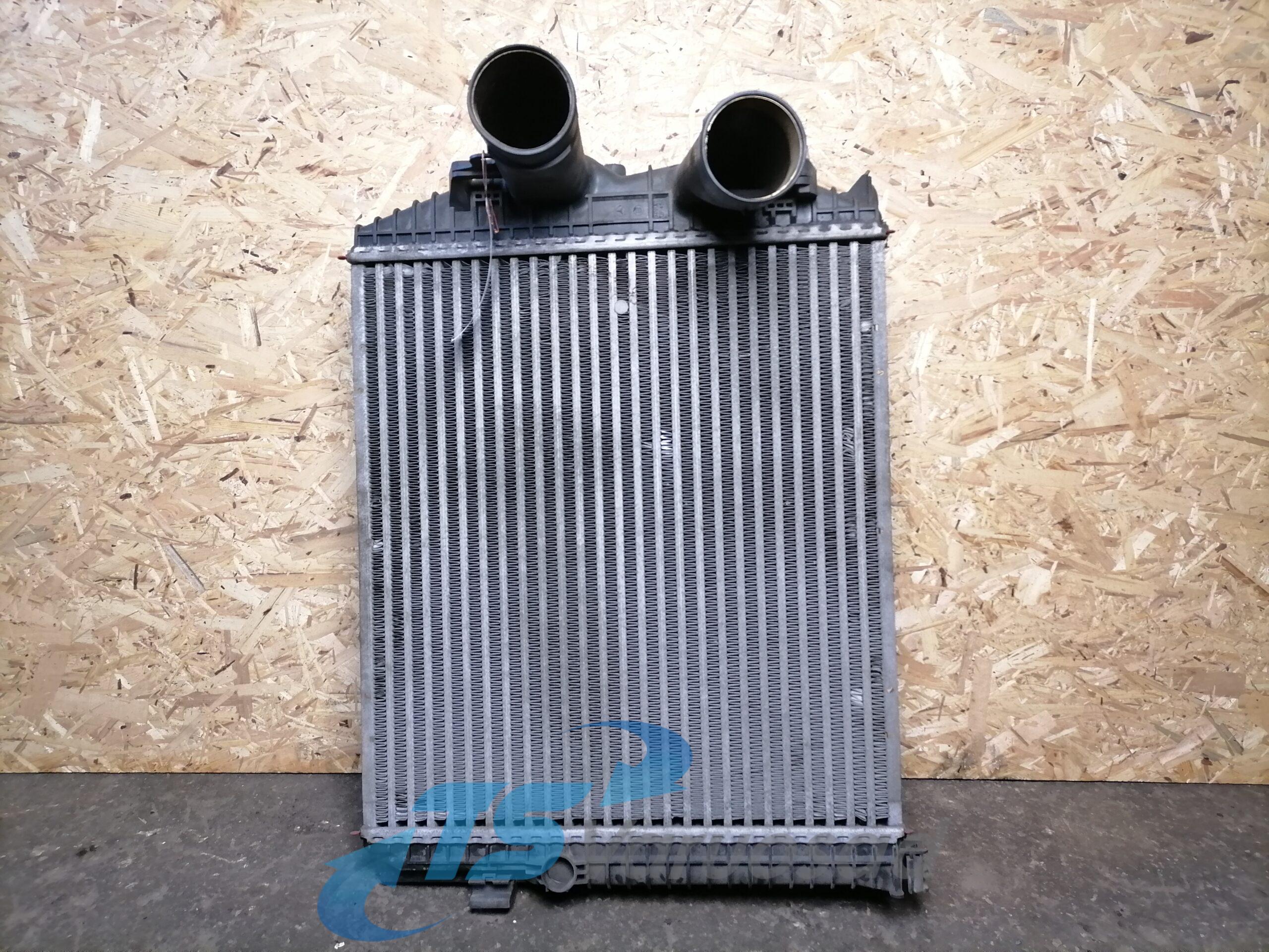 Intercooler radiaator