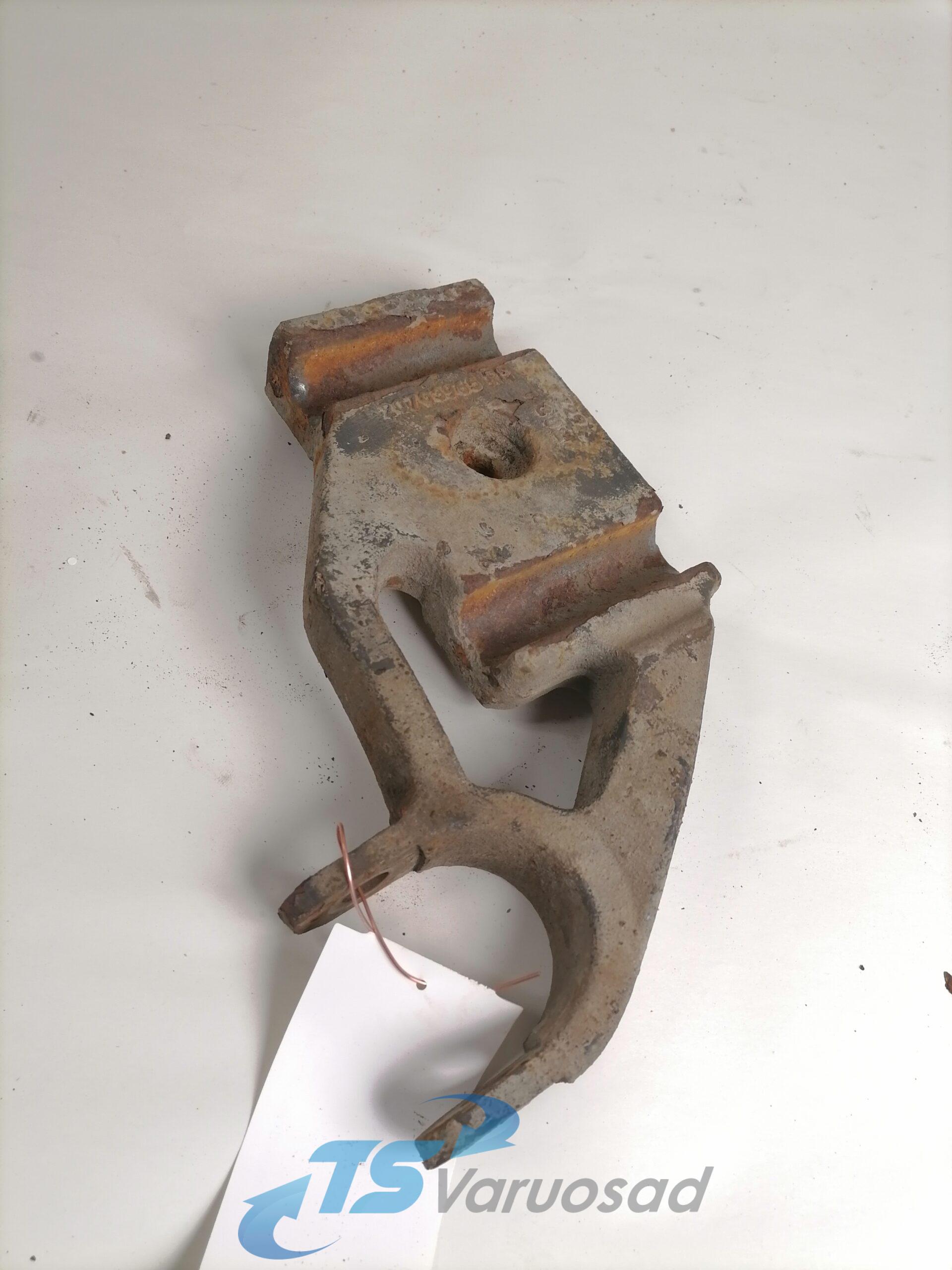 Amortisaatori kinnitus