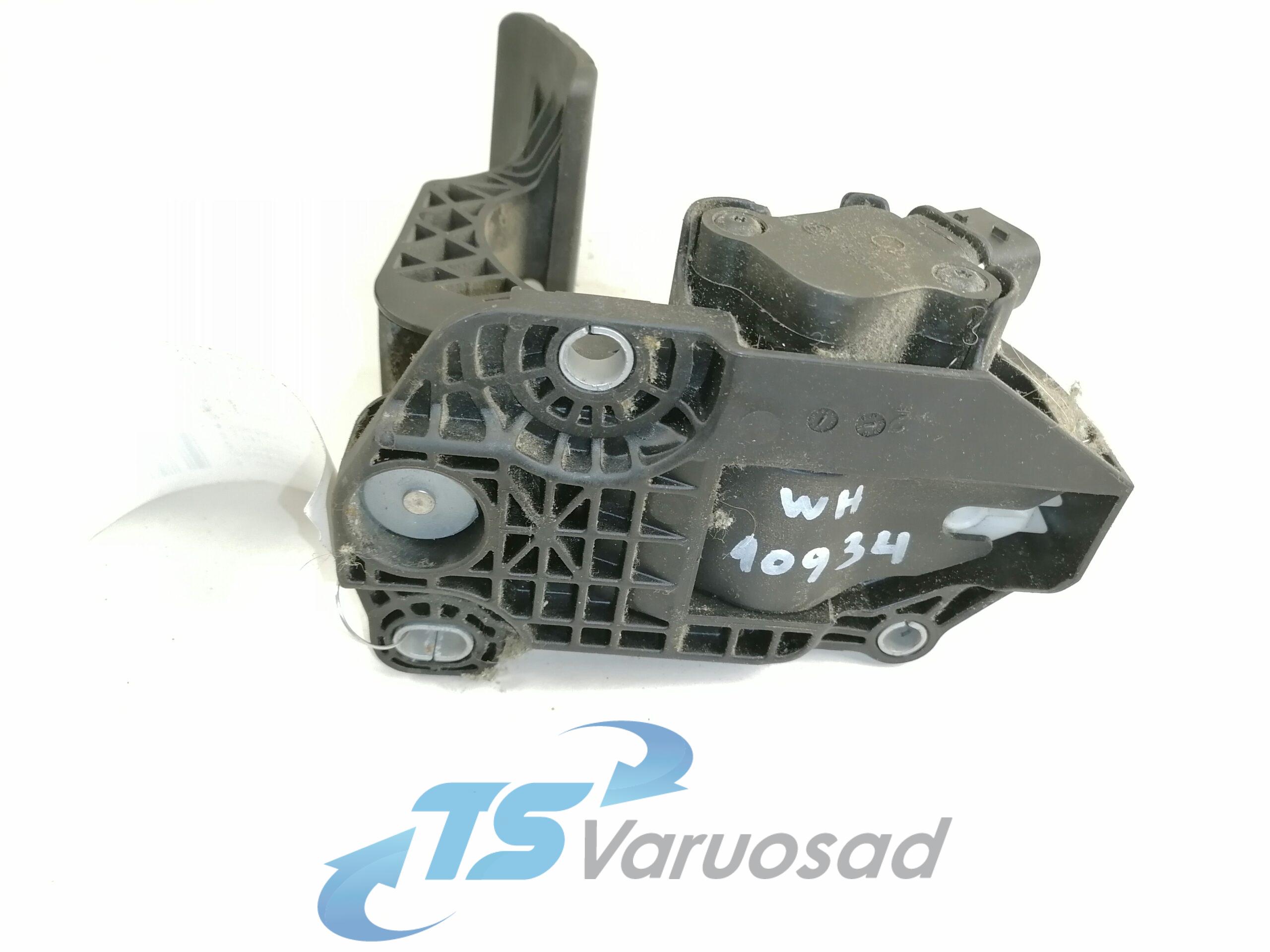 Gaasipedaal reostaadiga