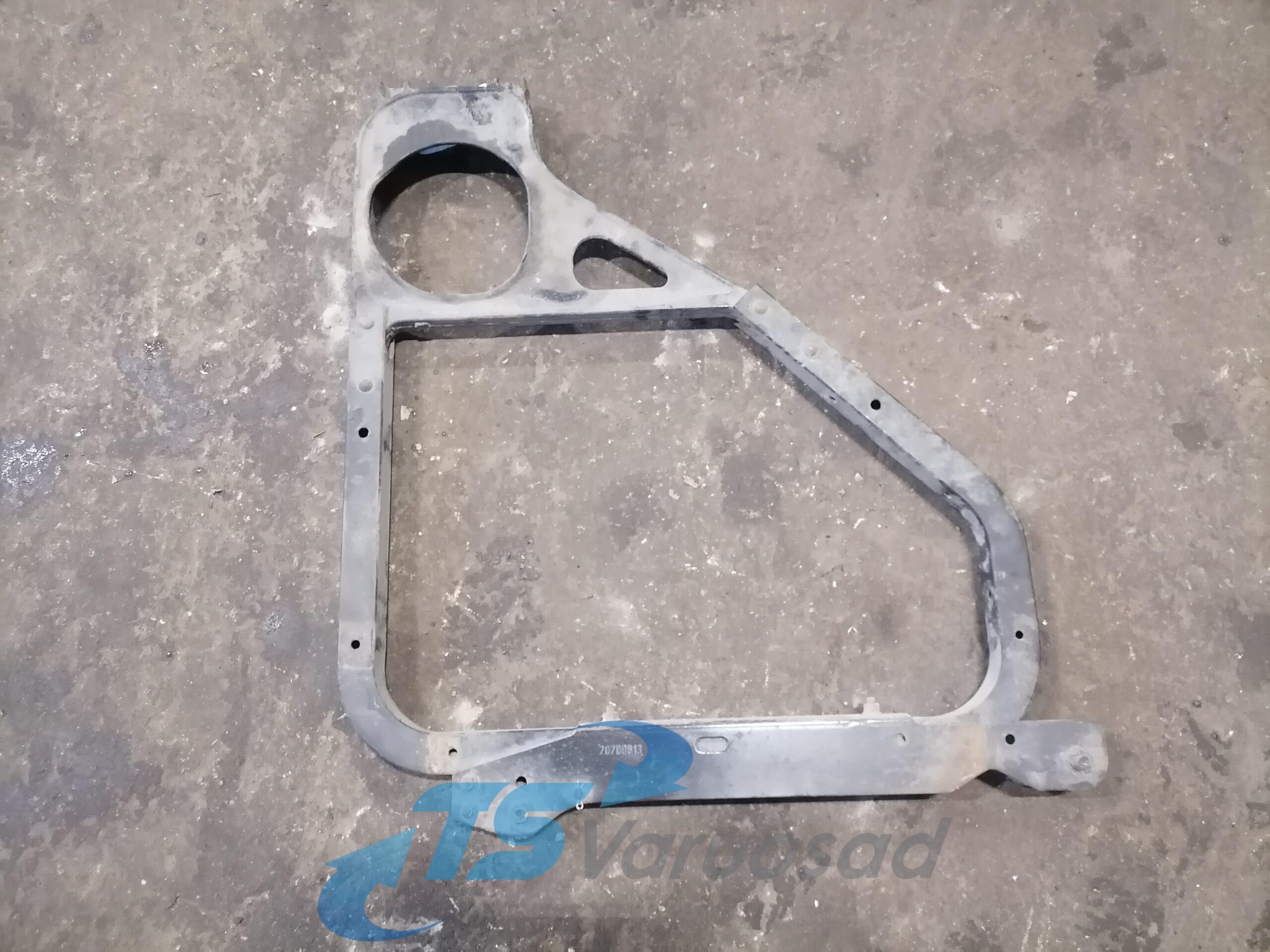 Volvo raami kronstein, küljespoileri kandur