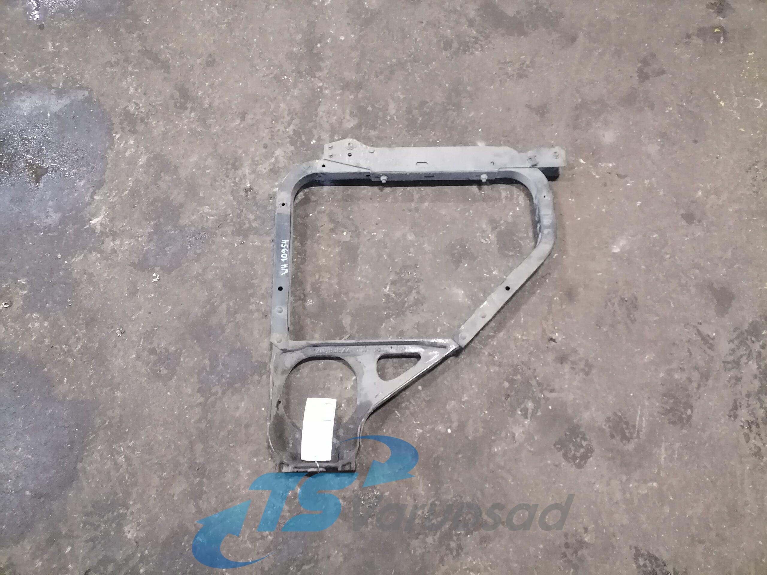 Volvo raami kronstein, küljespoileri kandur