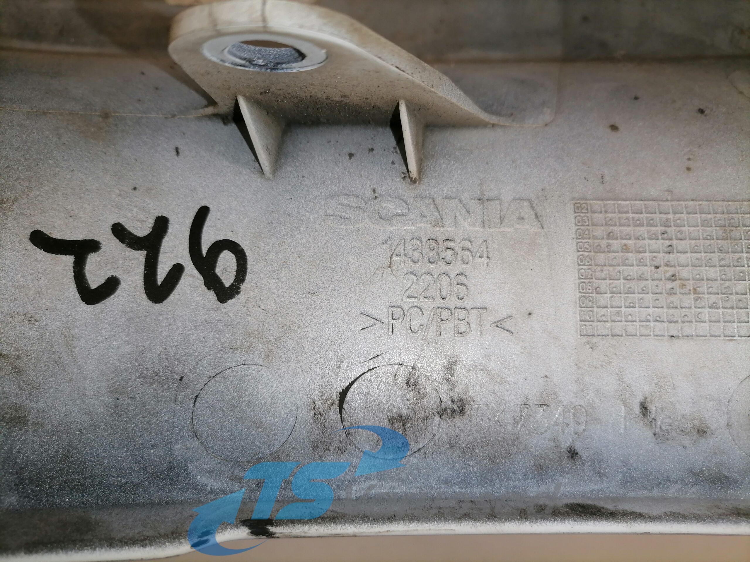 Scania esitule korpus, parem