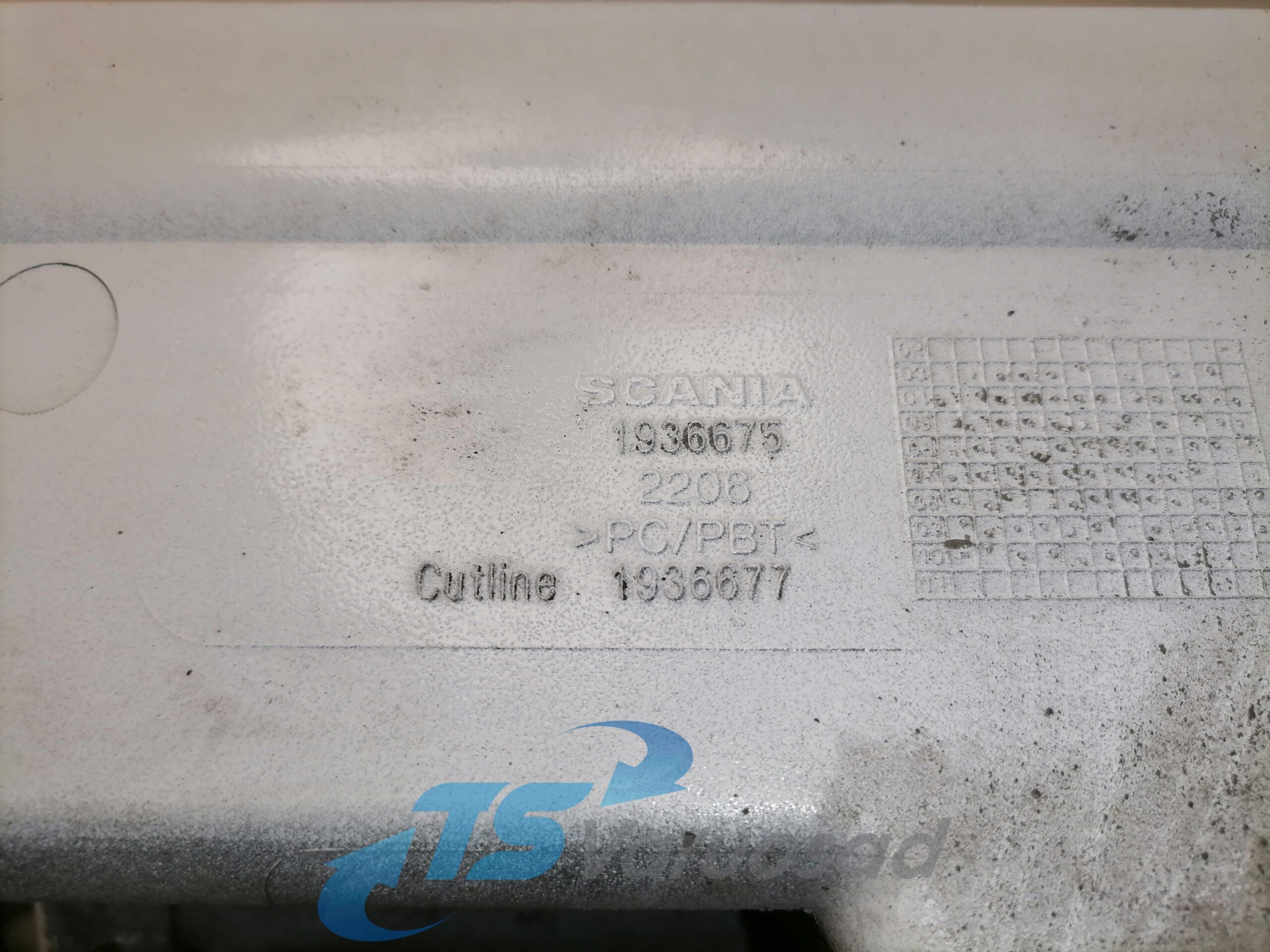 Scania esitule korpus, parem