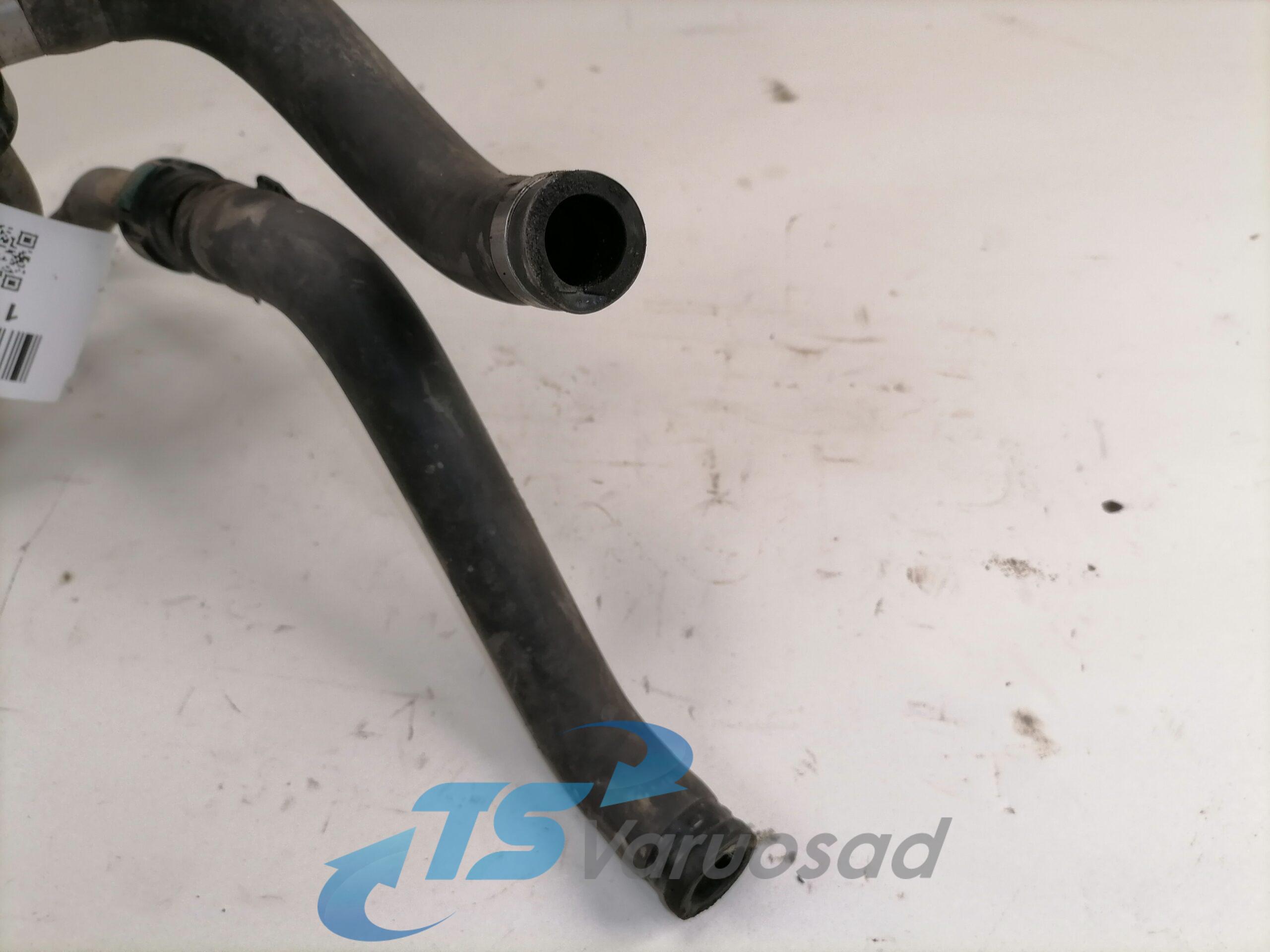 Salongisoojendus torud