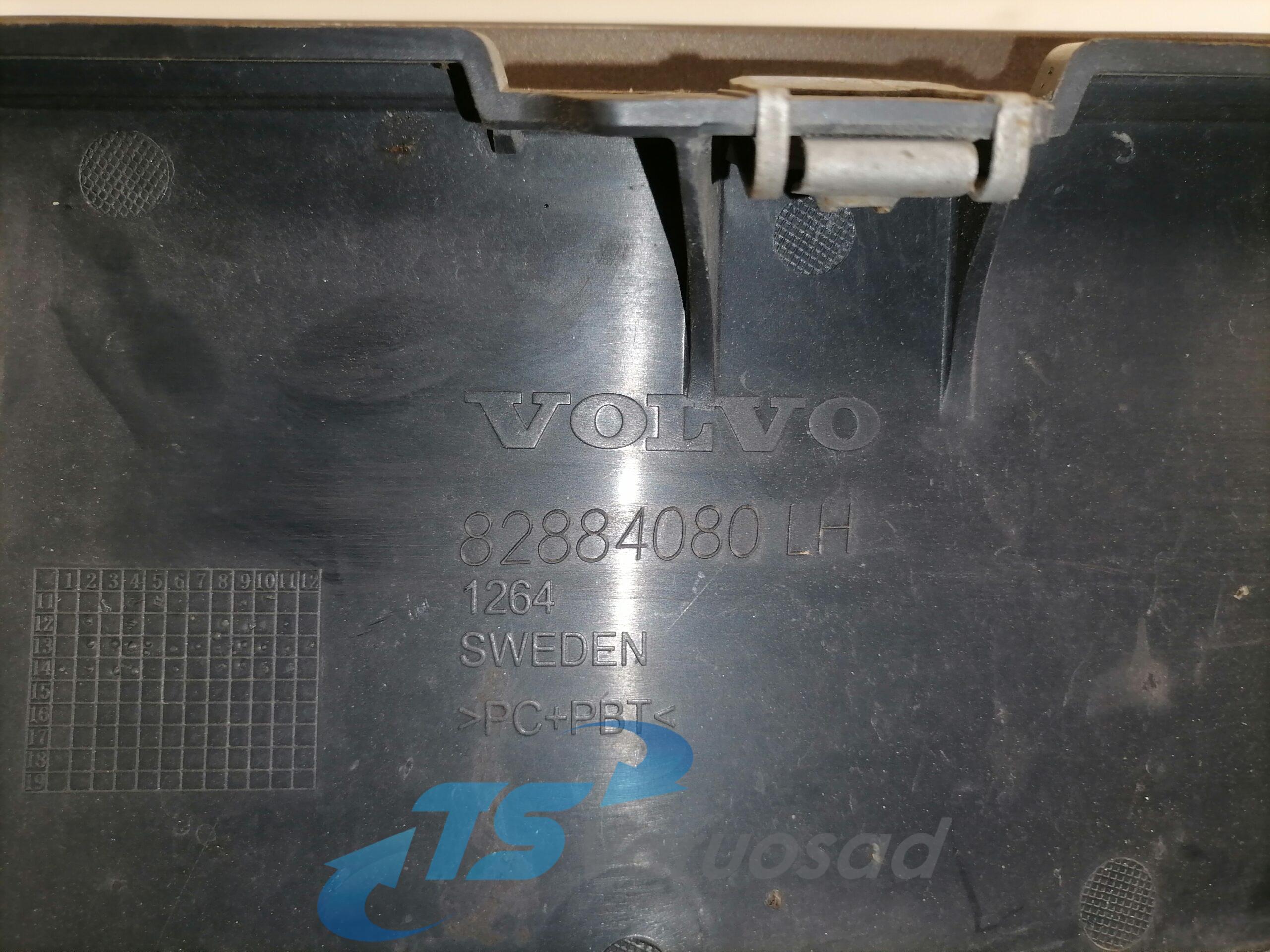 Esitule korpuse plastik