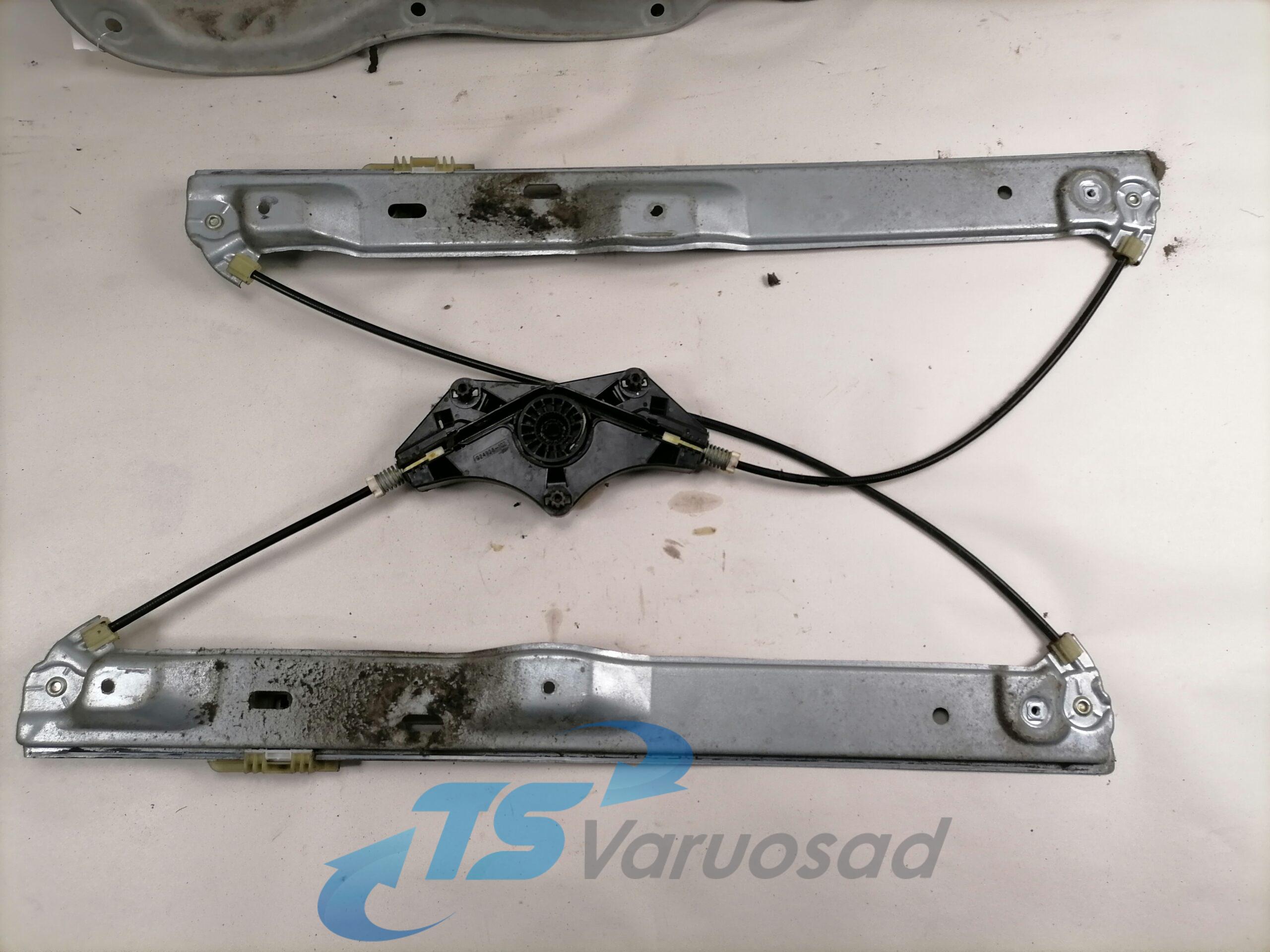 Uksesisene plekk / aknatõstuki mehhanism