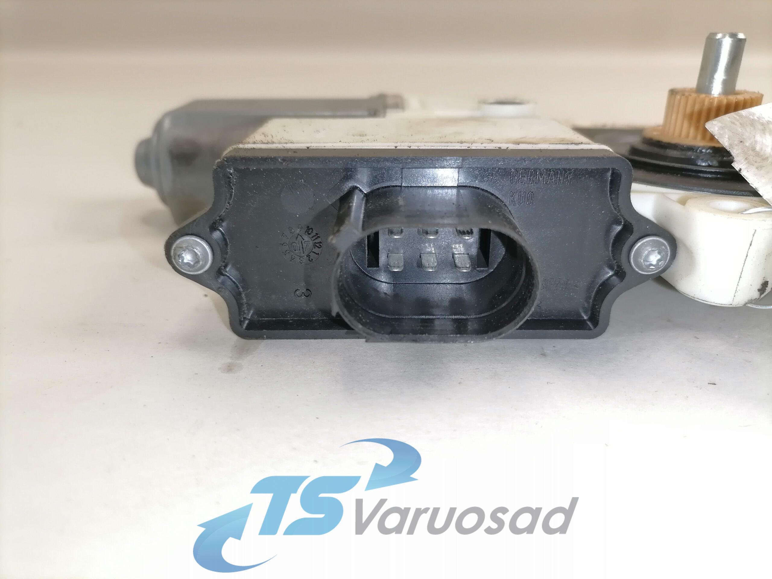 Küljeklaasi tõstuk