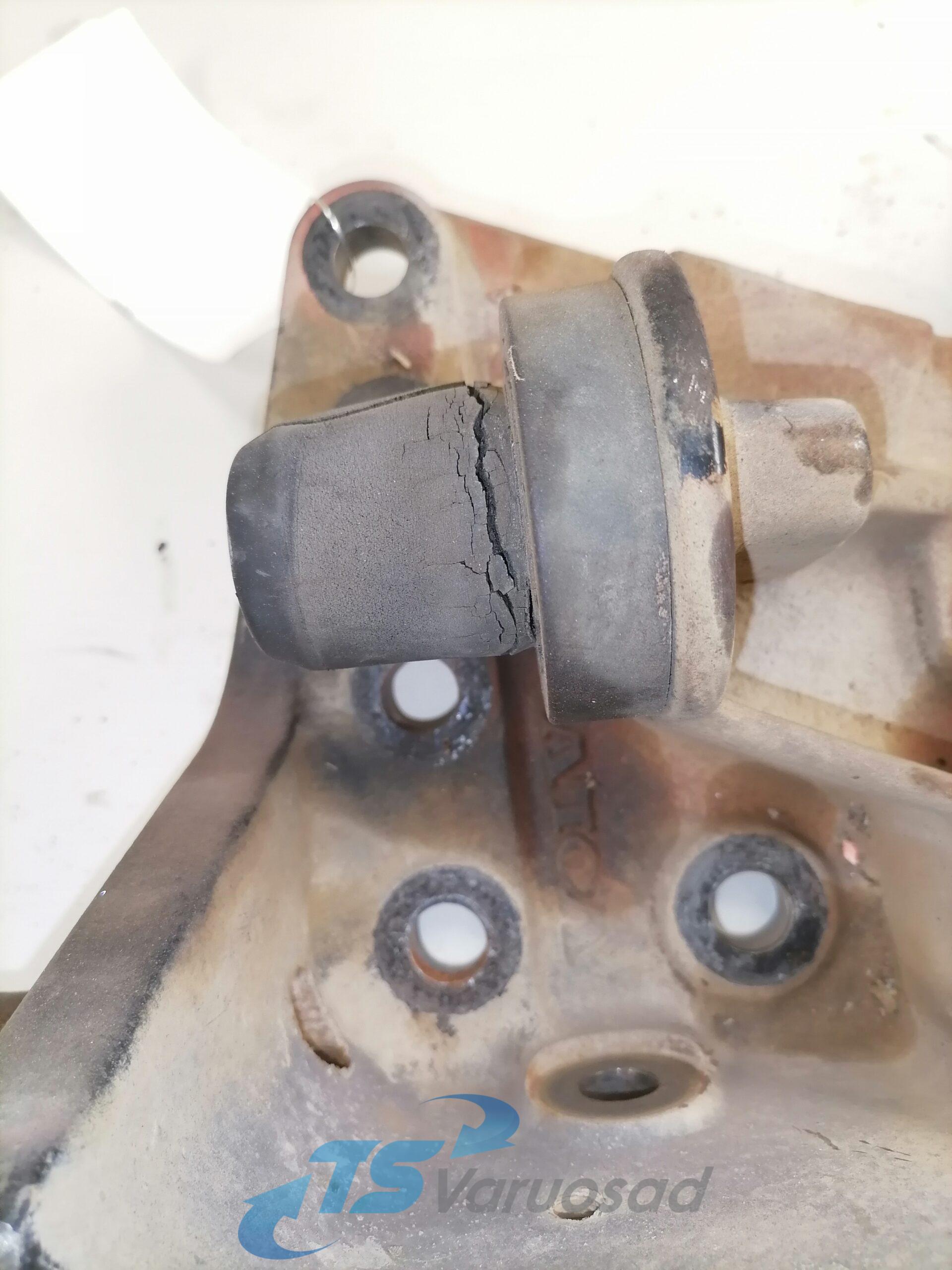 Volvo raamiotsa kandur, vasak