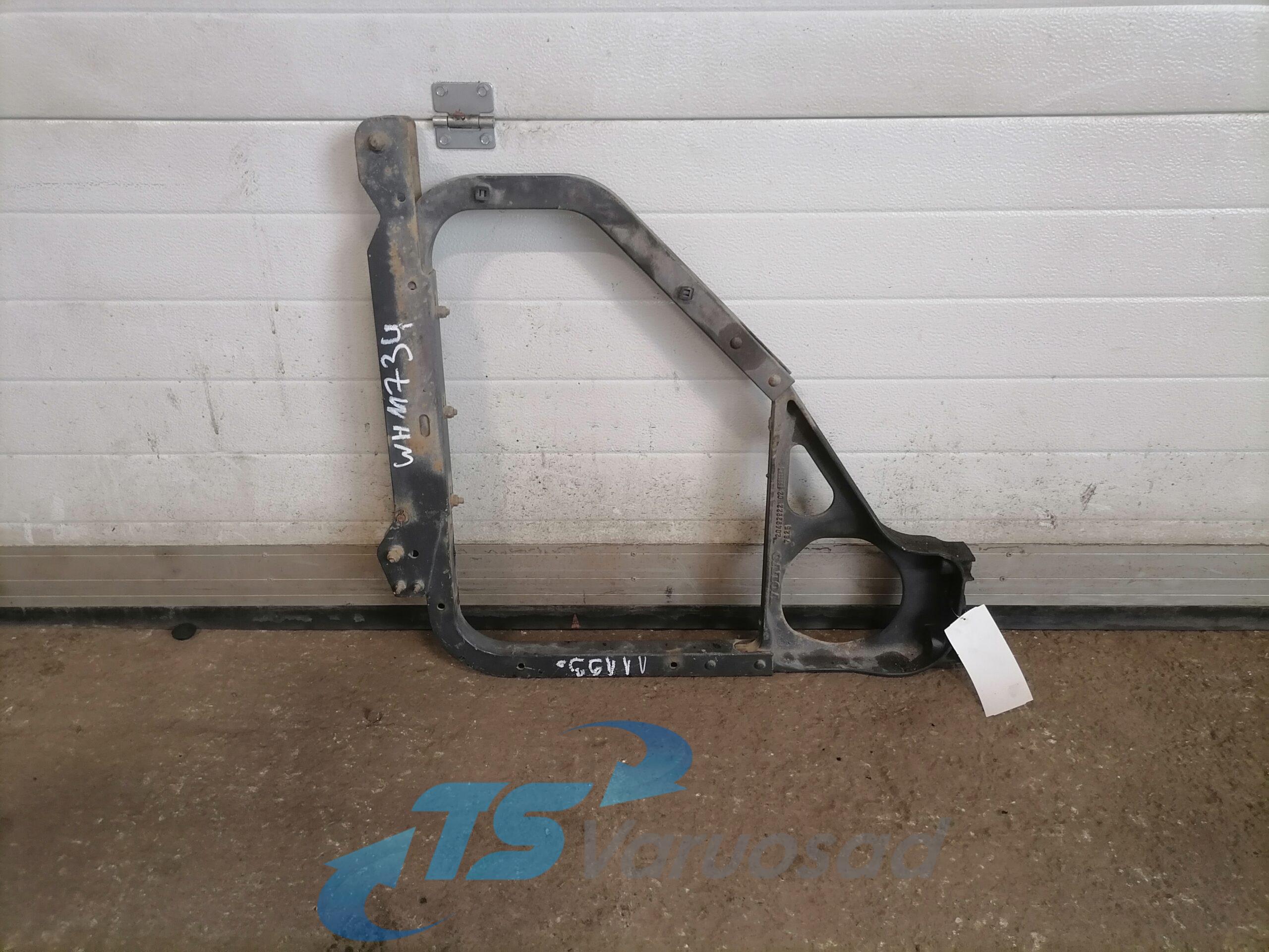 Volvo raami kronstein, küljespoileri kandur