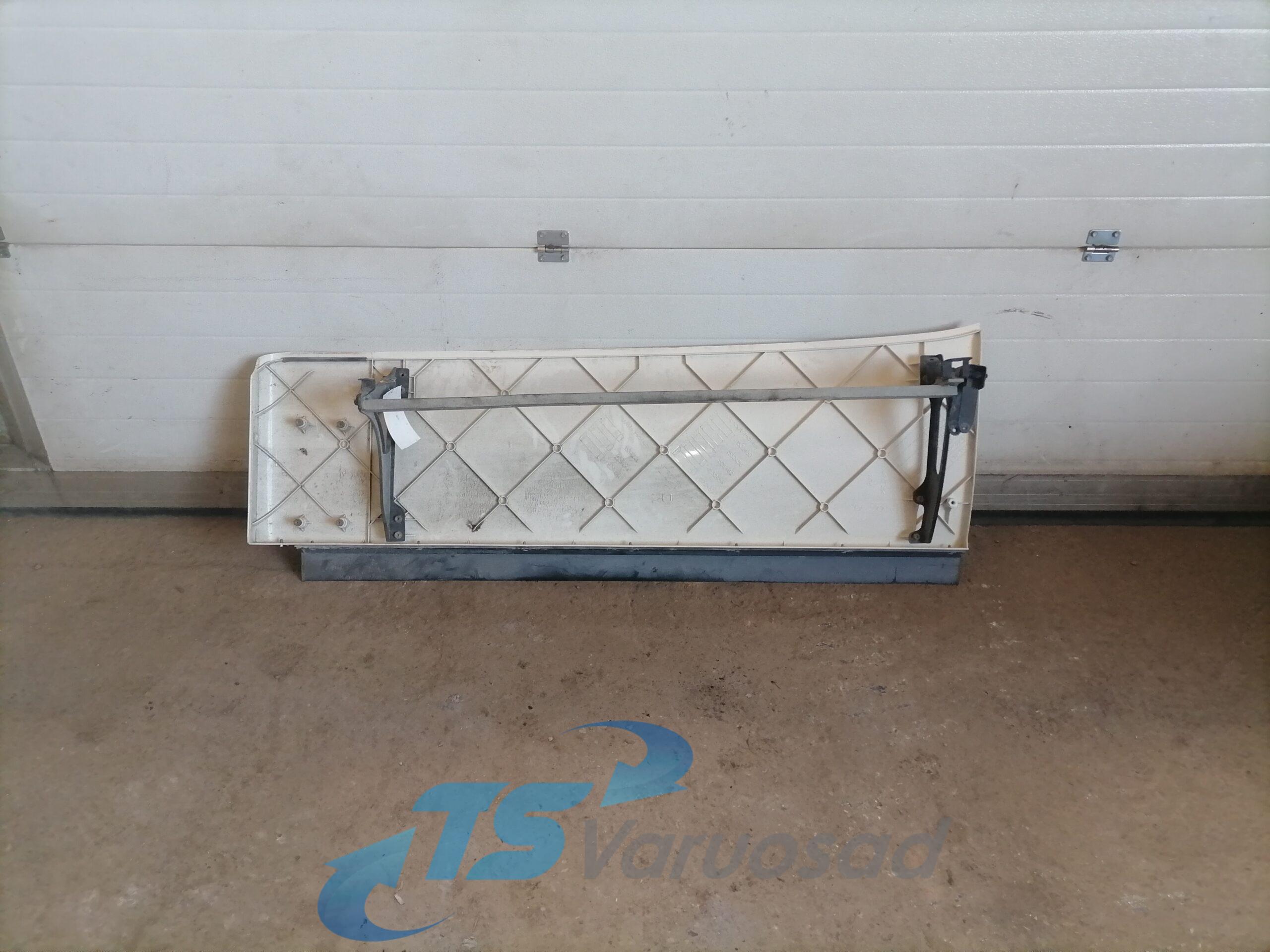 Scania kabiini tuulesuunaja, parem külg