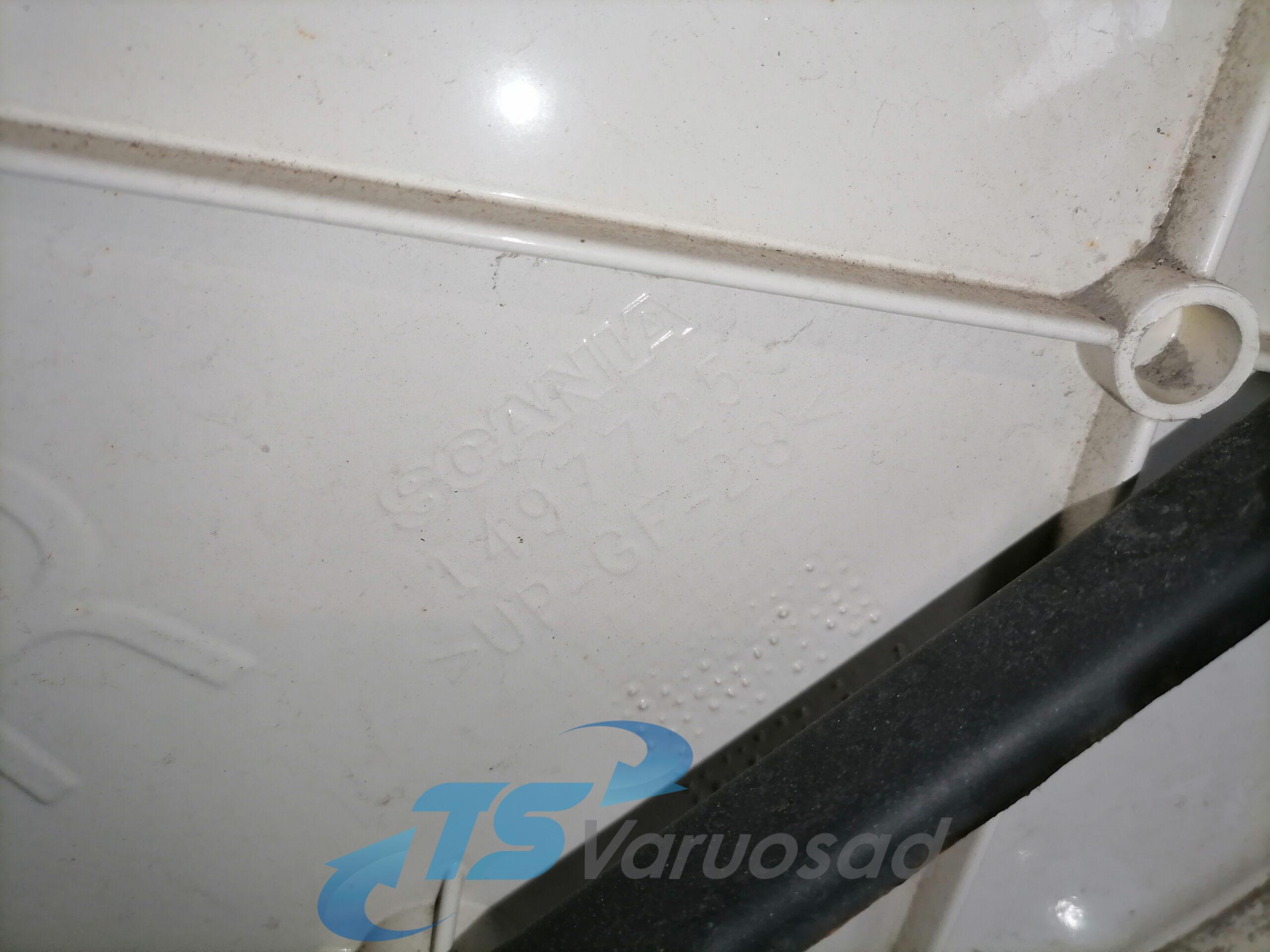 Scania kabiini tuulesuunaja, ülemine parem