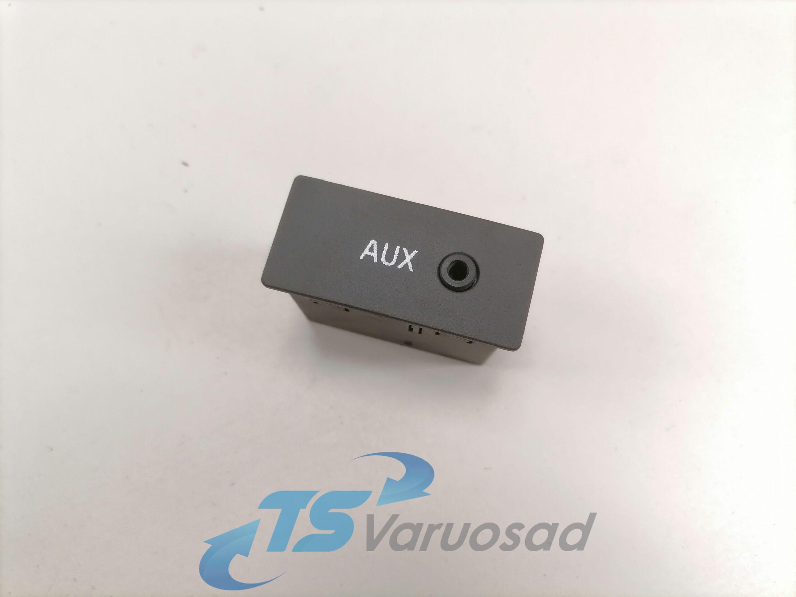 Volvo AUX pistiku paneel