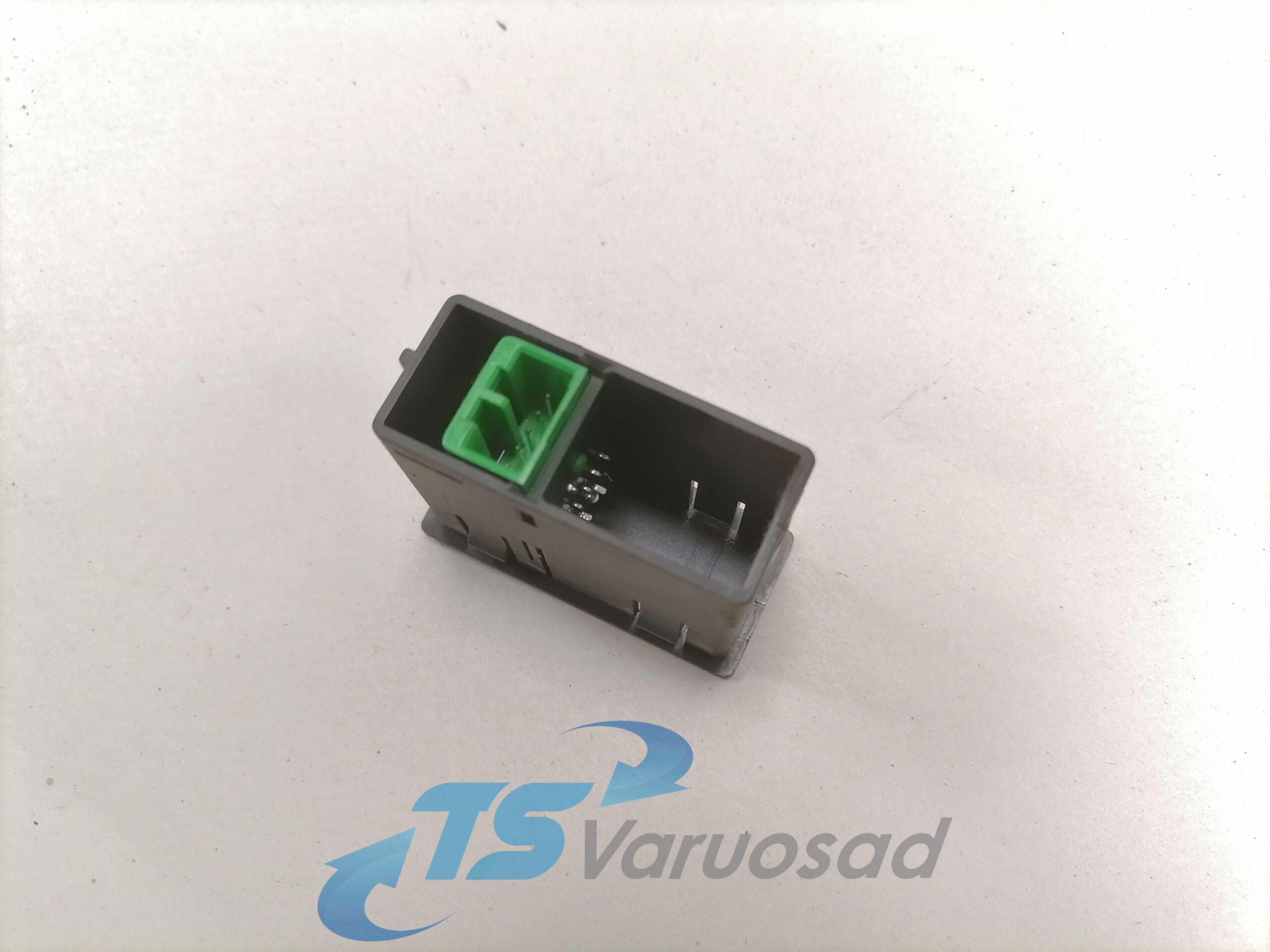 Volvo AUX pistiku paneel