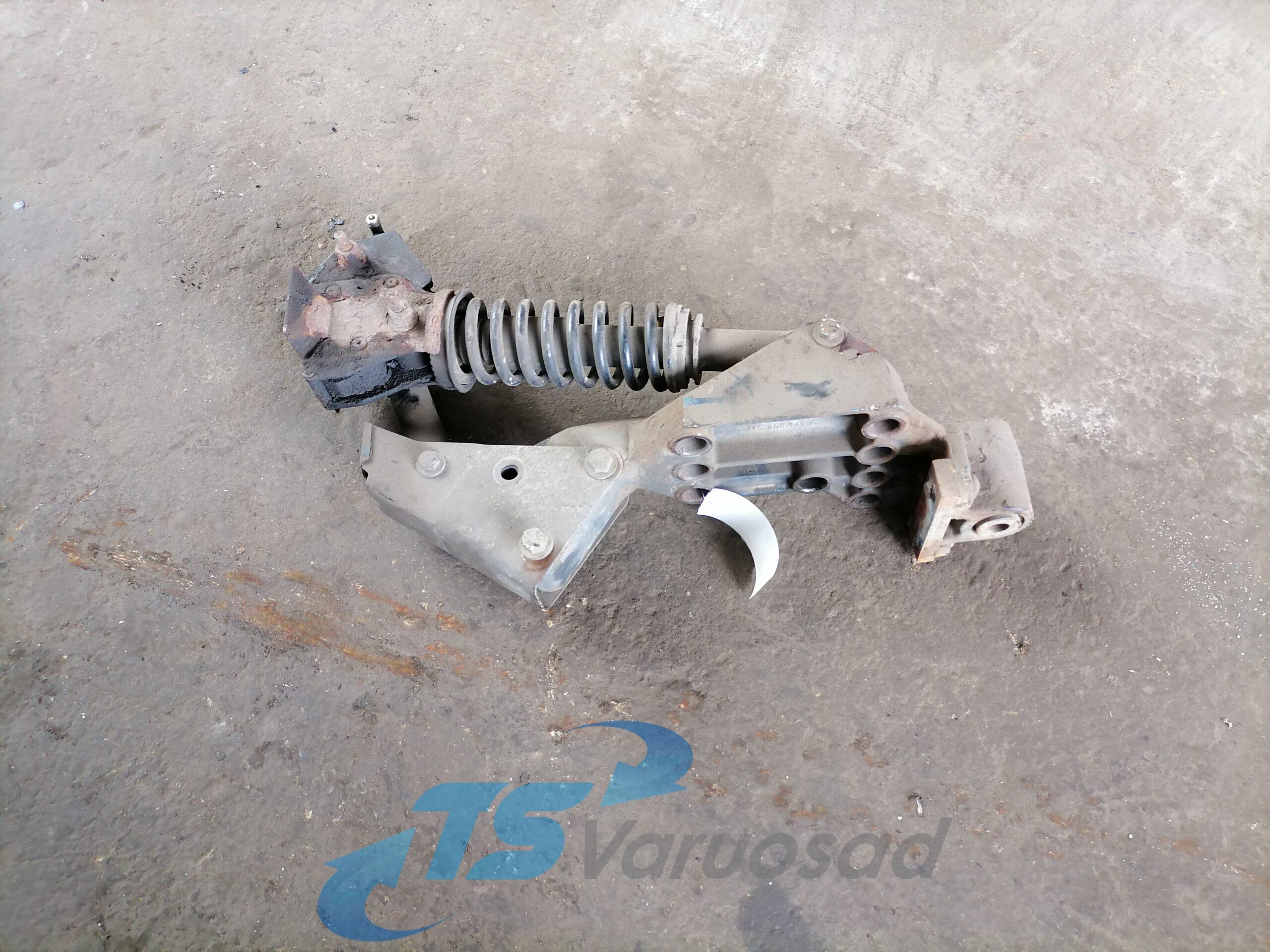 Volvo vedrukandur, esisild vasak