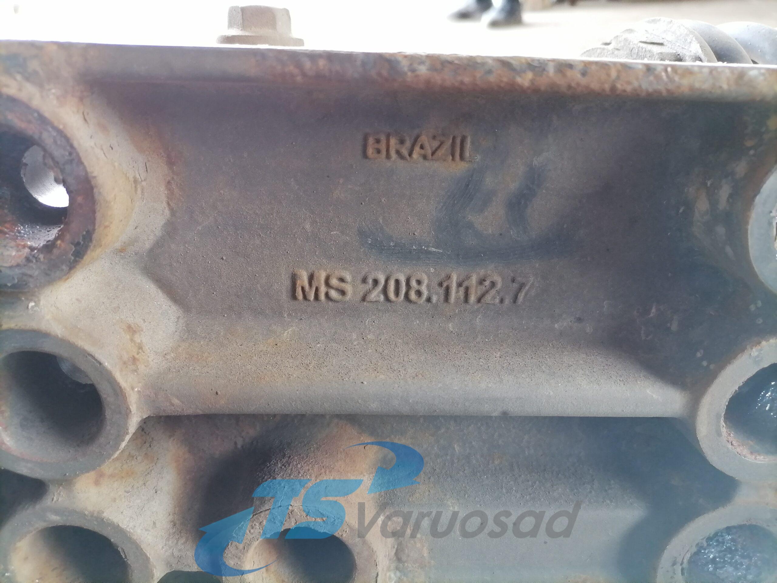 Volvo vedrukandur, esisild parem