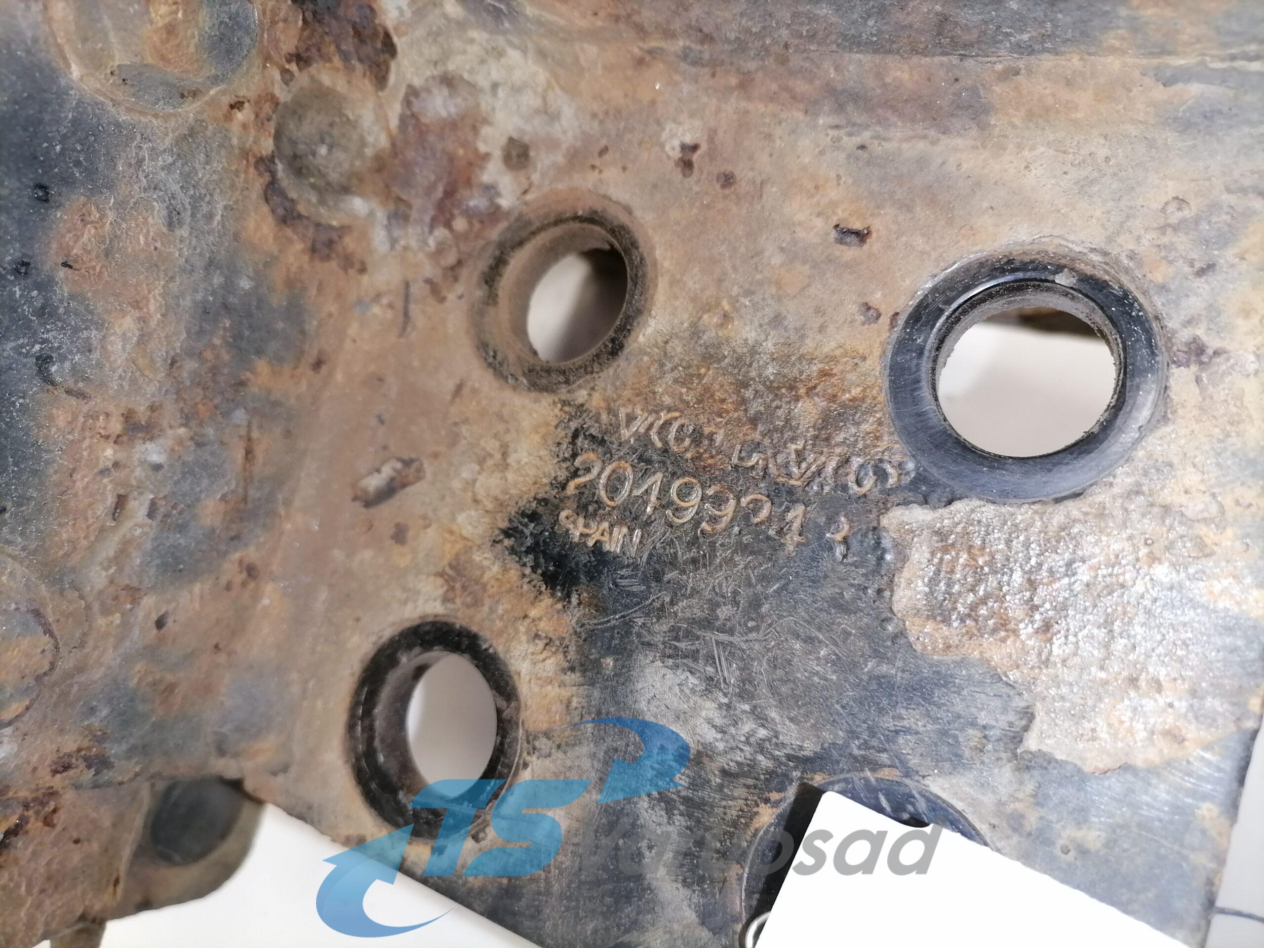 Volvo esikaitseraua kandur, vasak