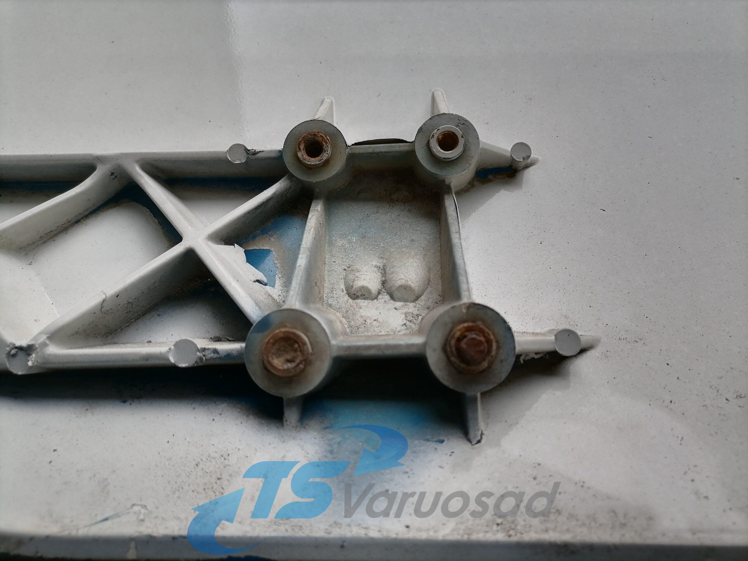 Volvo kabiini tuulesuunaja, katus