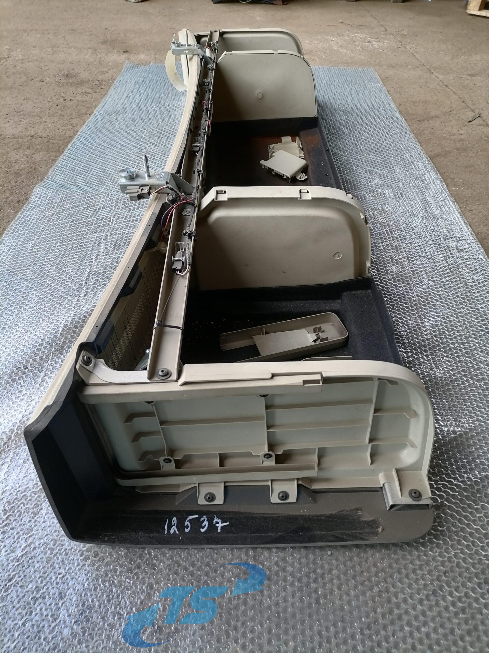 Salongi ülemine panipaik