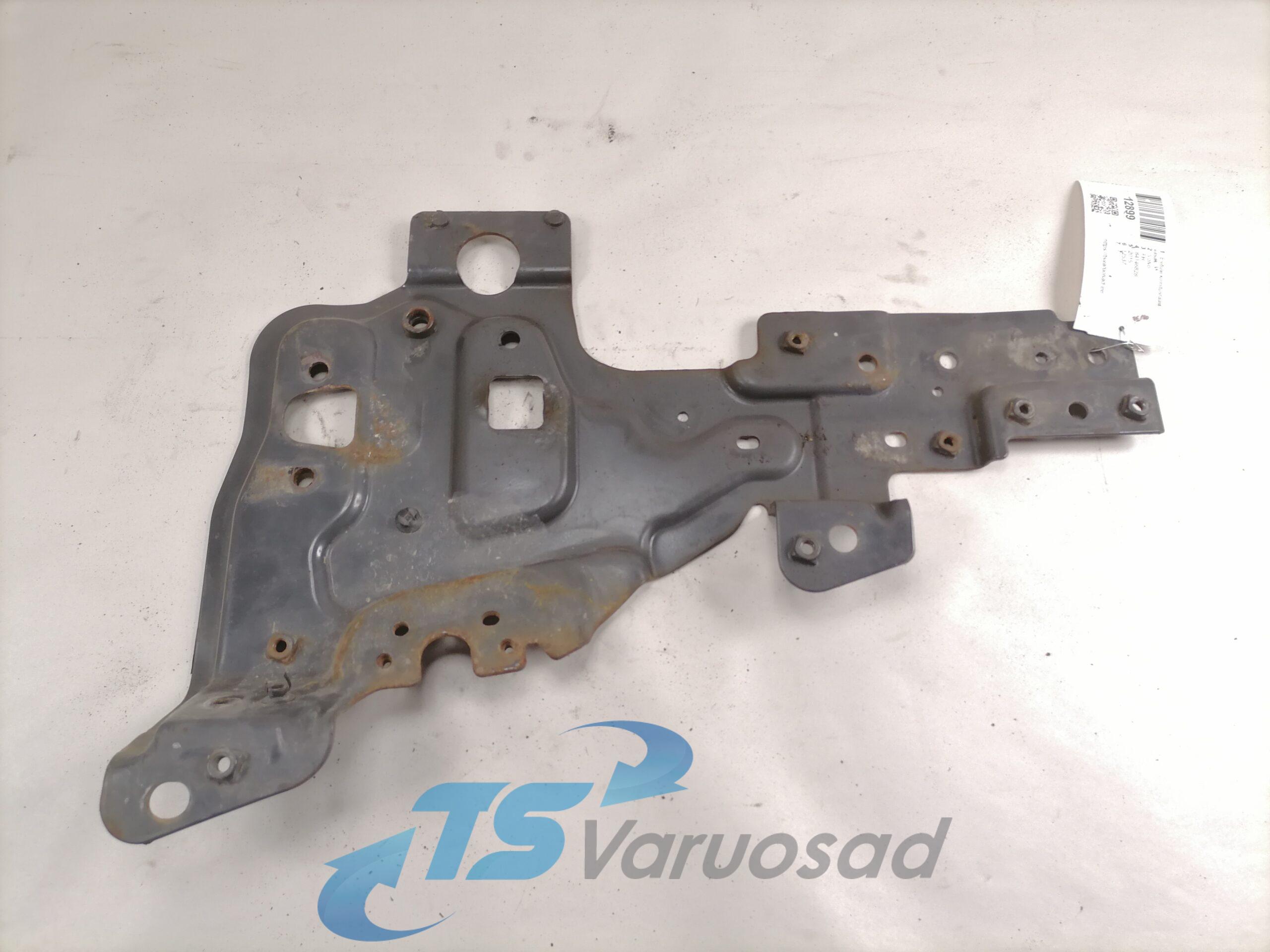 Esitule kinnitusraam, vasak