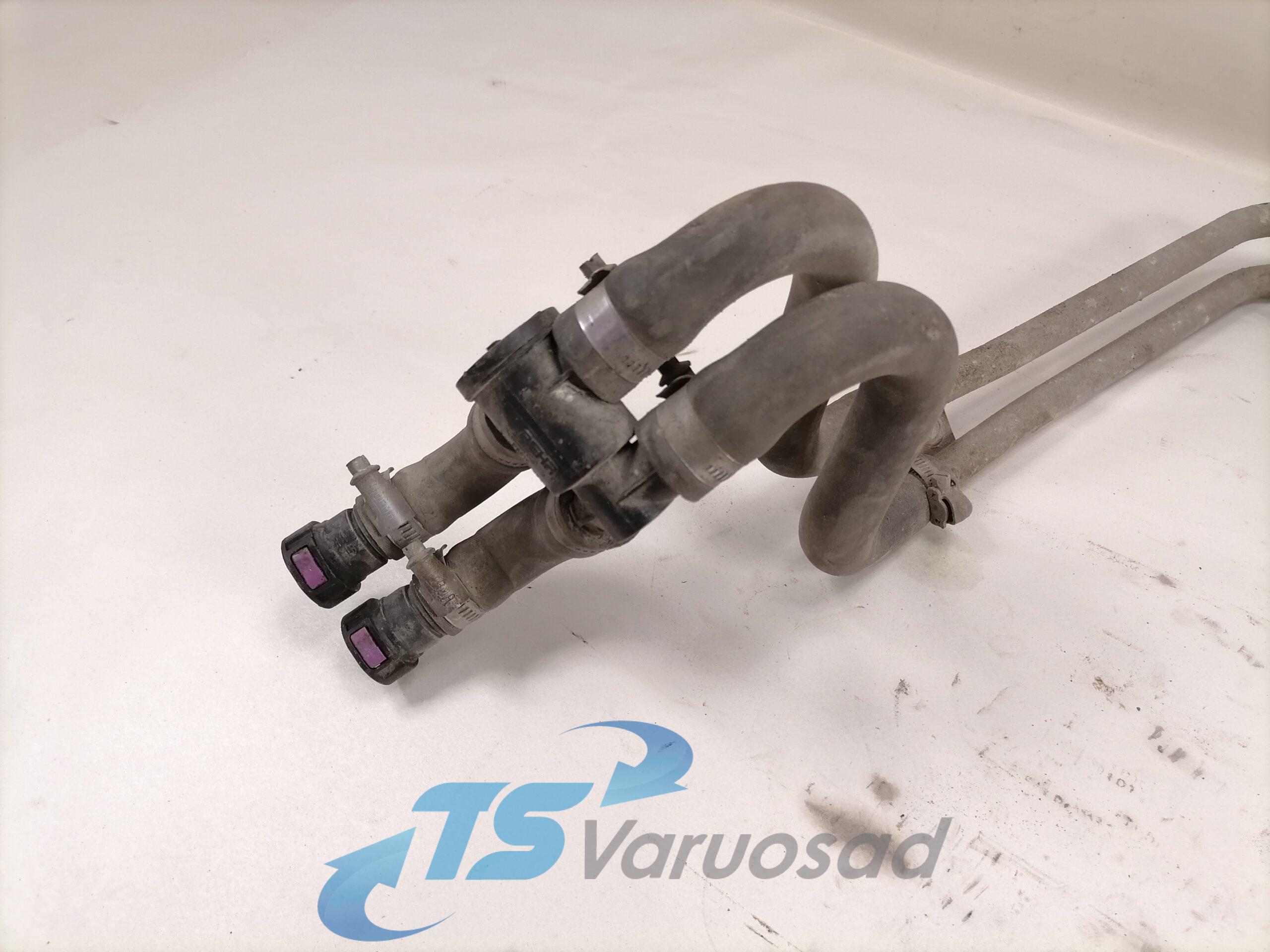 Salongisoojendus torud