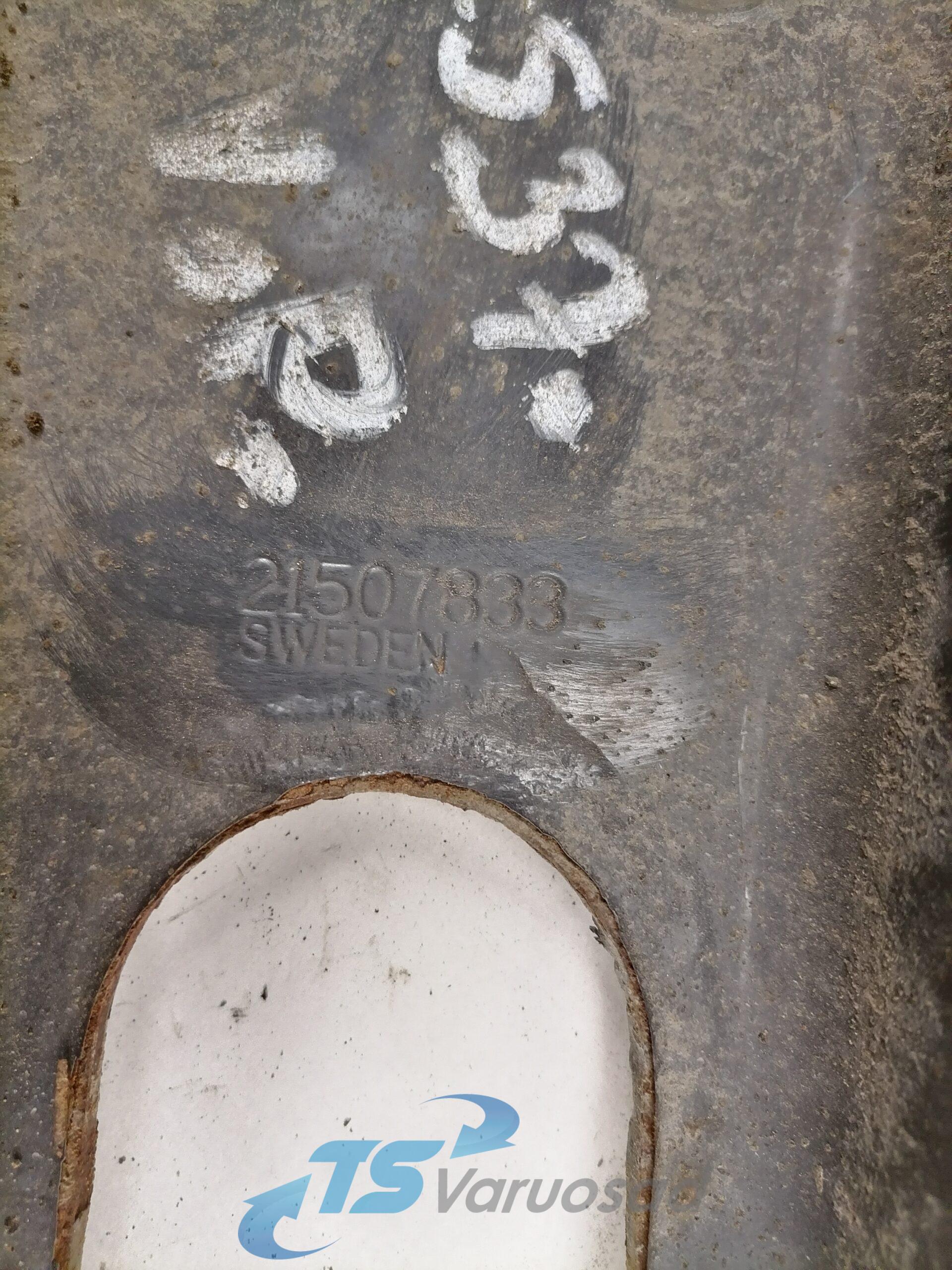 Amortisaatori kinnitus