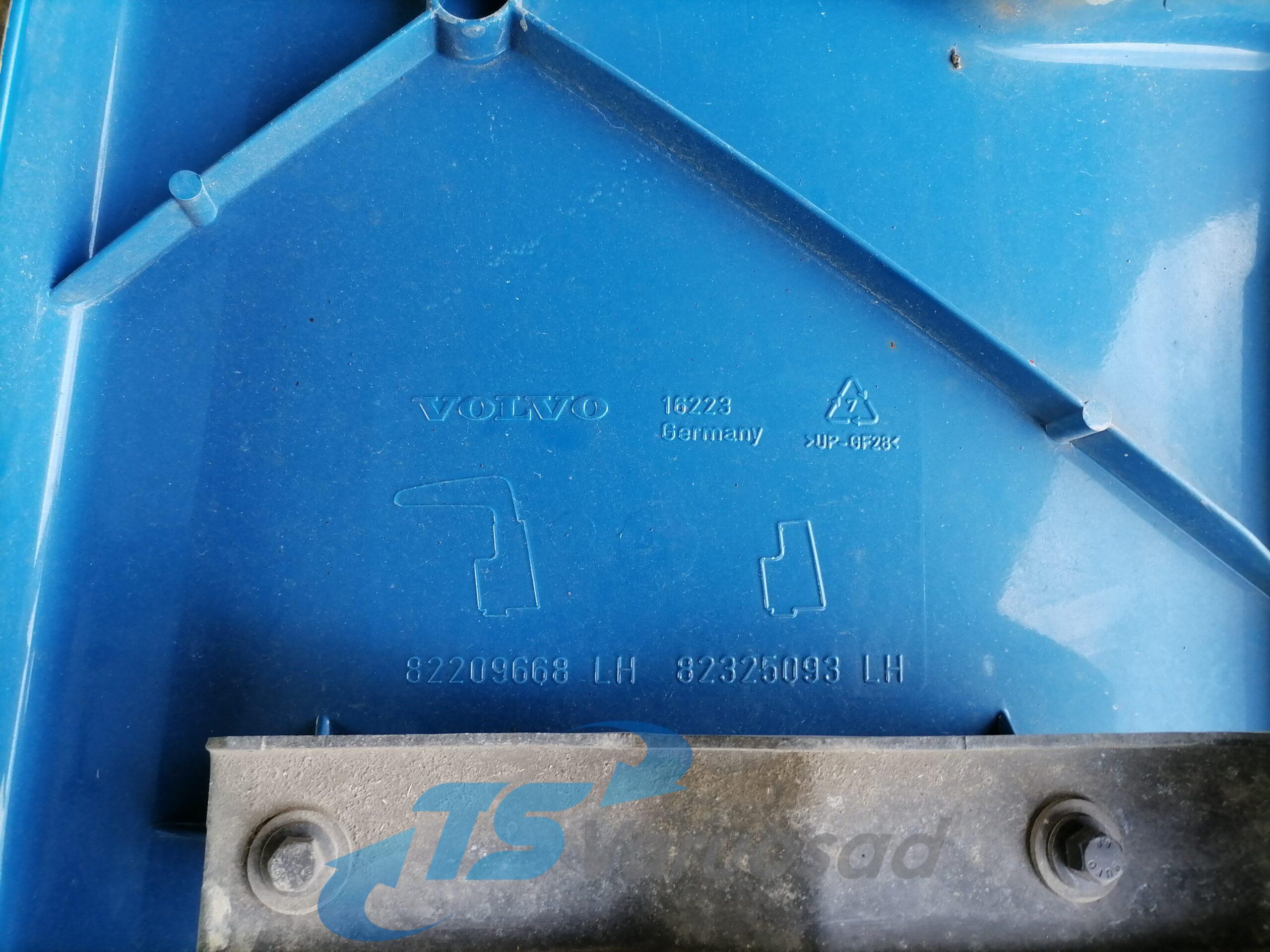 Kabiini tuulesuunaja, ülemine vasak