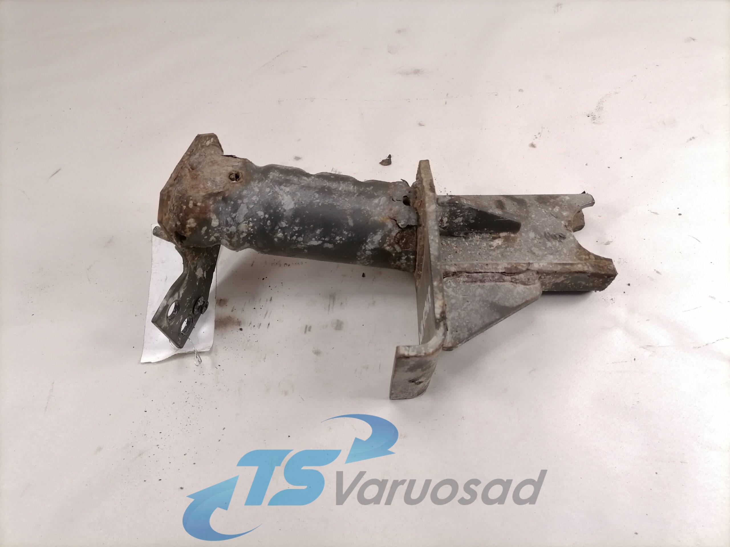 Volvo esikaitseraua kandur, vasak