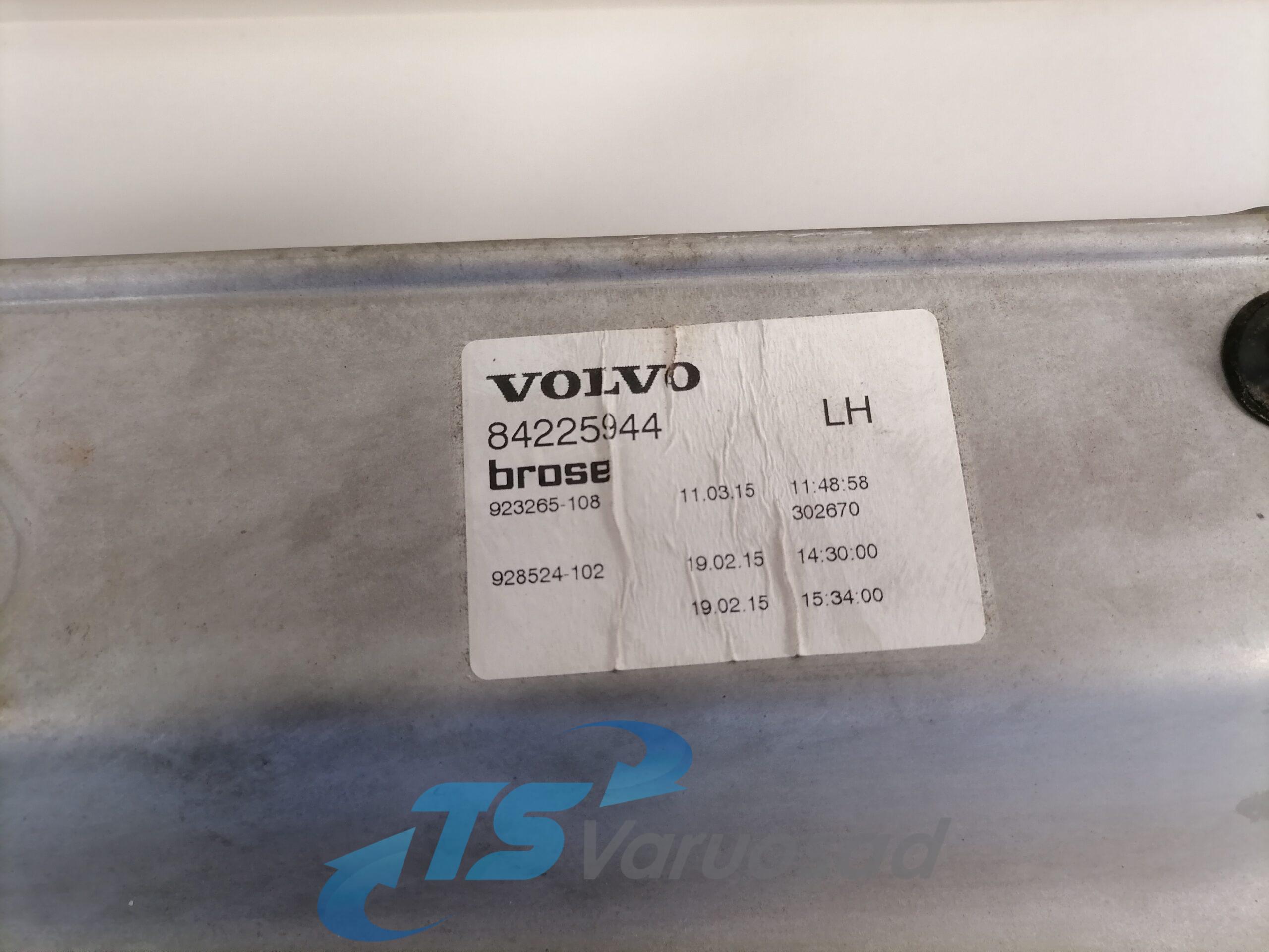 Uksesisene plekk / aknatõstuki mehhanism