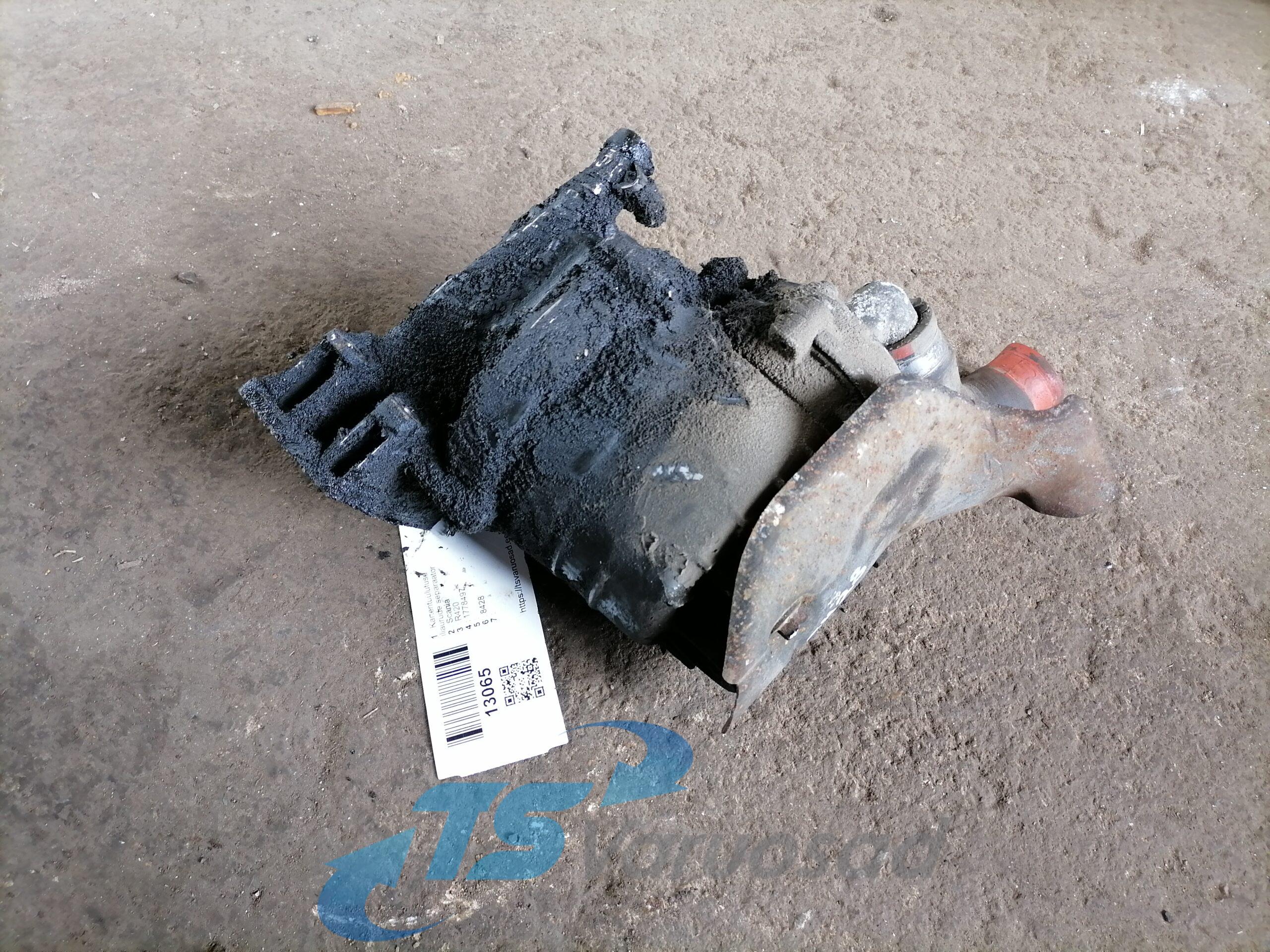 Karterituulutuse õliaurude separaator