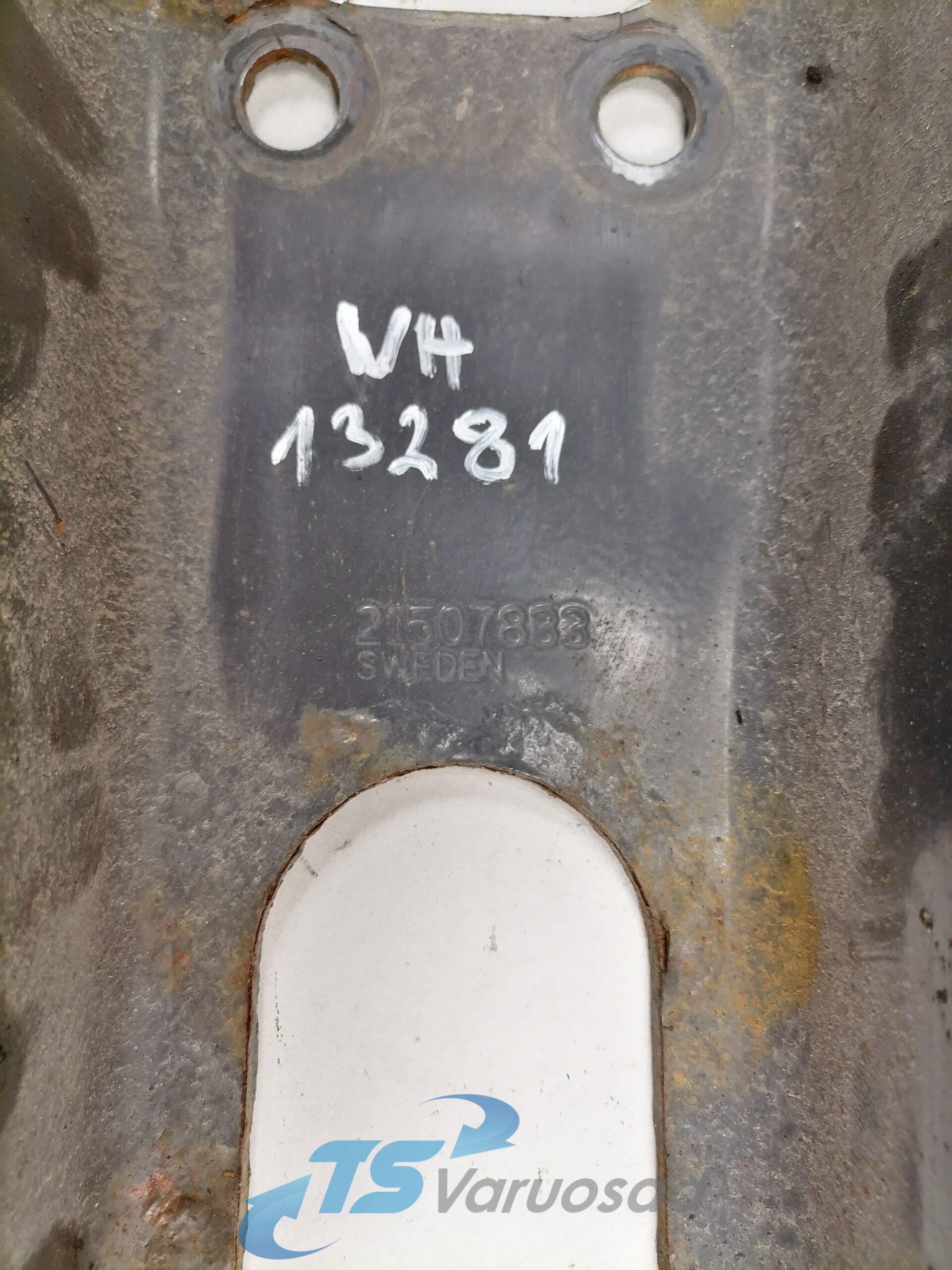 Amortisaatori kinnitus