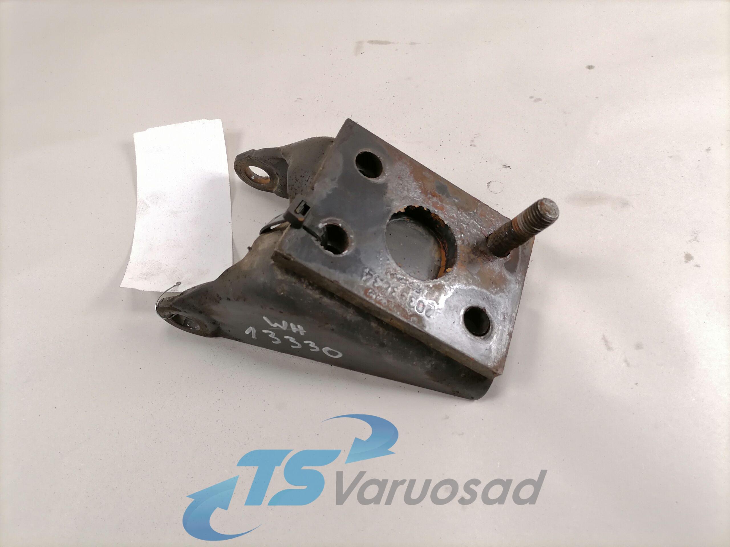 Amortisaatori kinnitus