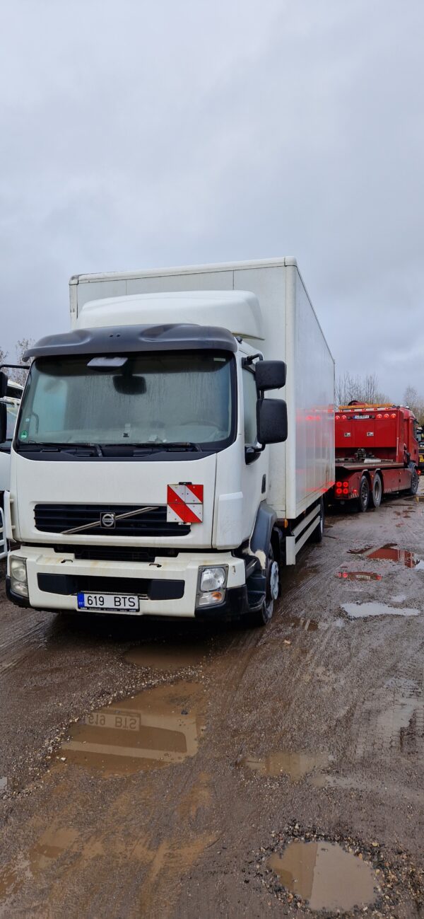 Volvo FL240