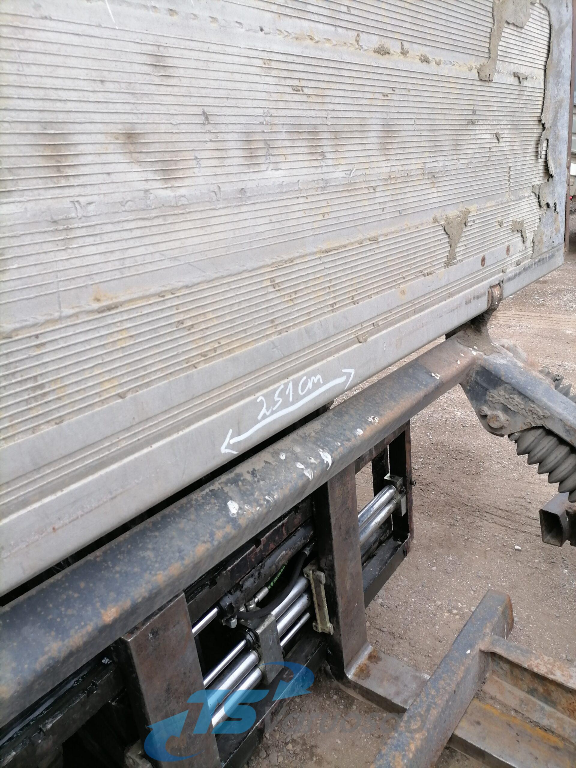 Tagaluuktõstuk BÄR Cargolift
