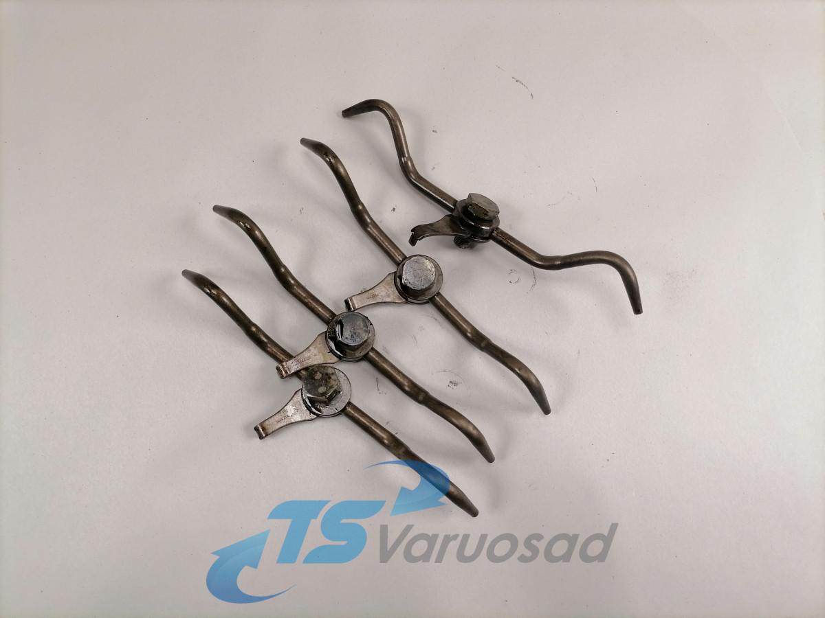 Piston cooling nozzle