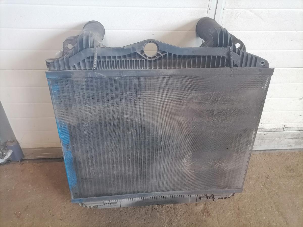 Intercooler radiaator