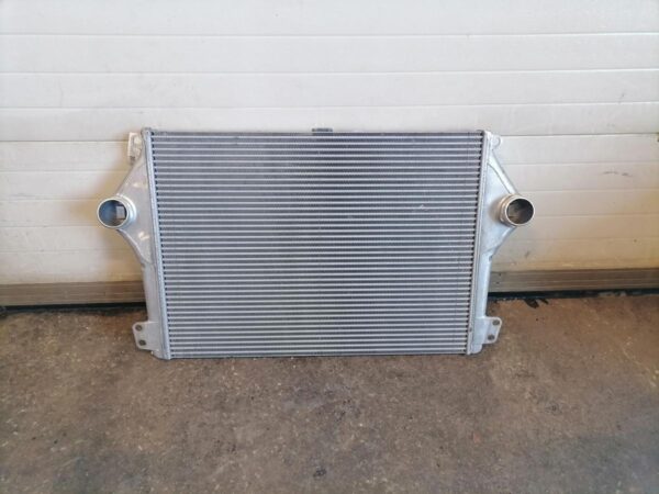 Intercooler radiaator