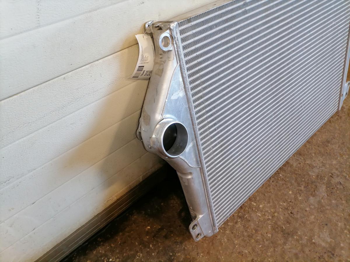 Intercooler radiaator