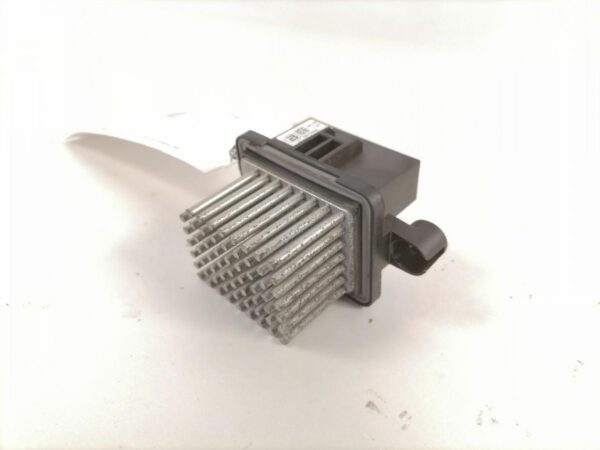 Salongi ventilaatori regulaator