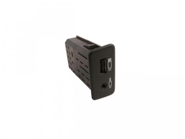 USB/AUX pistikute paneel